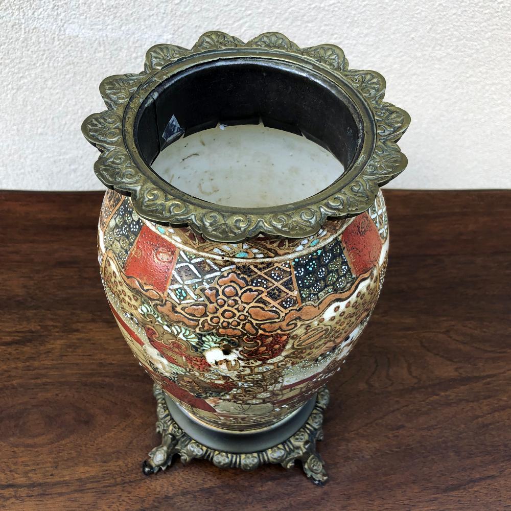 Pair of 19th Century Oriental Satsuma Vases, ca. 1880 For Sale 3