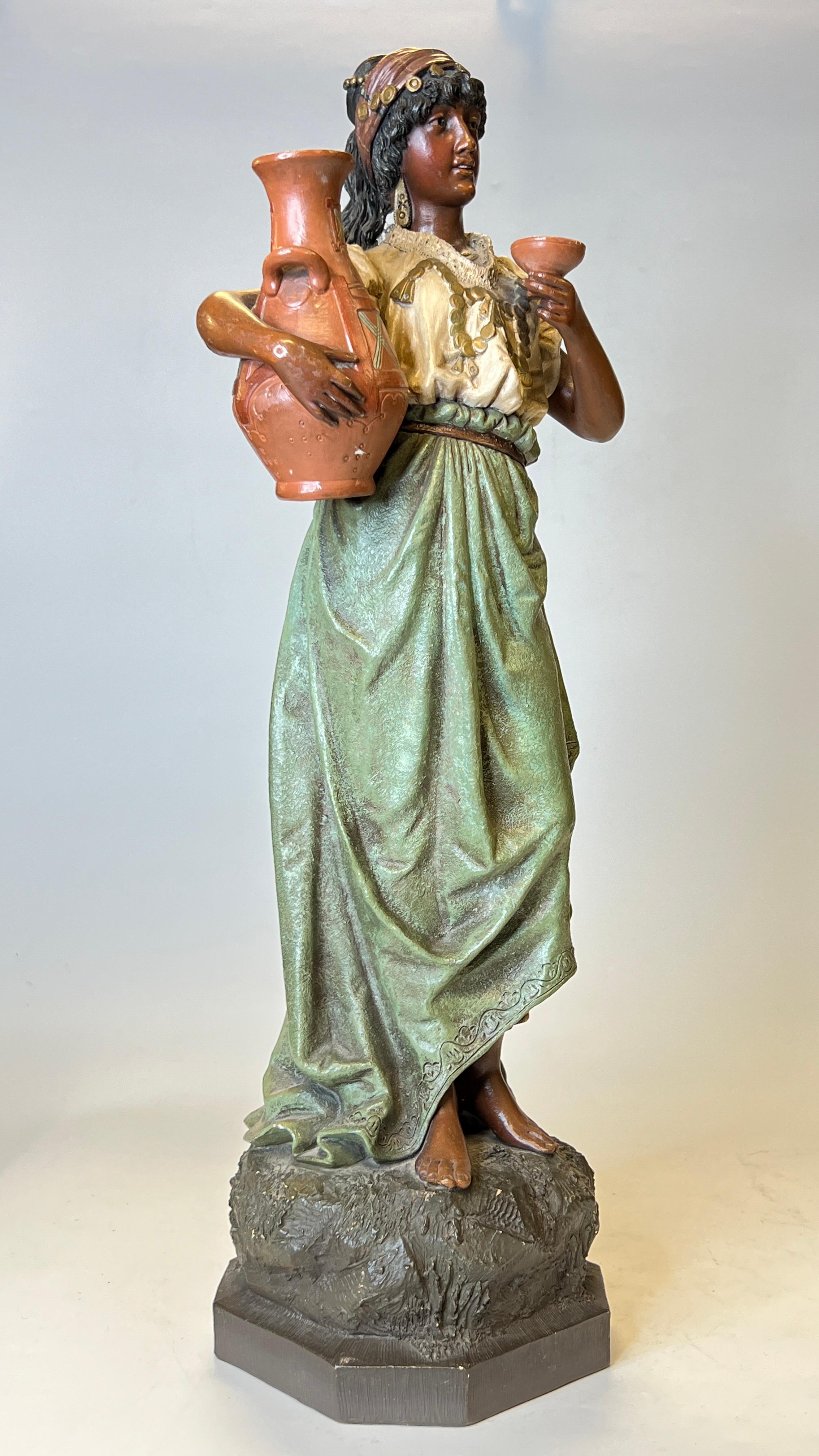 Paar orientalische polychrome Terrakotta-Figuren des 19. im Angebot 9