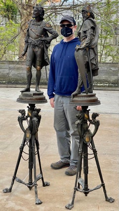 Coppia di statue medievali in spelta alte 6' del XIX secolo, Roland e Robert I, con stativi