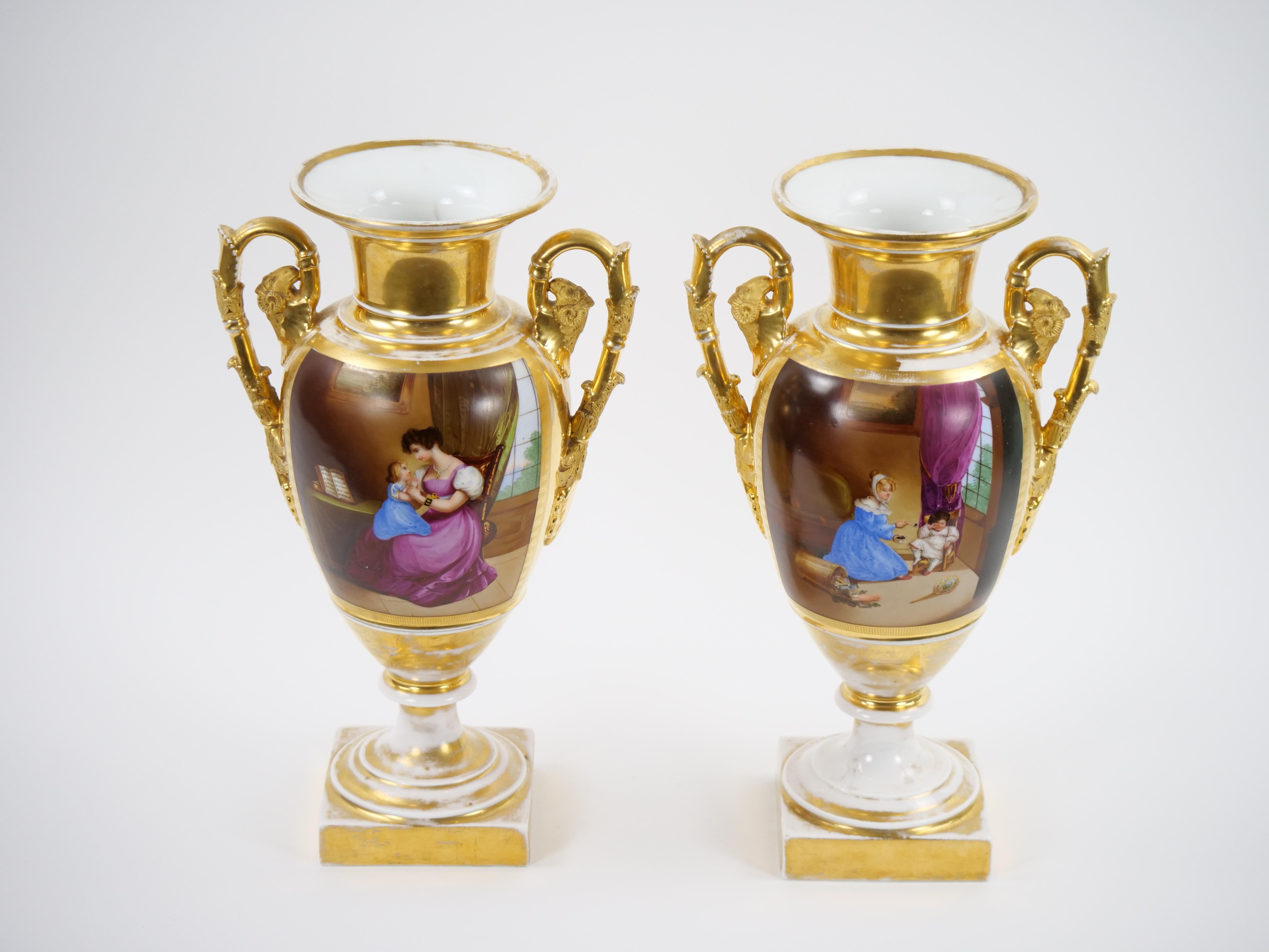 Pair 19th Century Paris Porcelain Vases with Gilt / Hand-Painted Decorations For Sale 7
