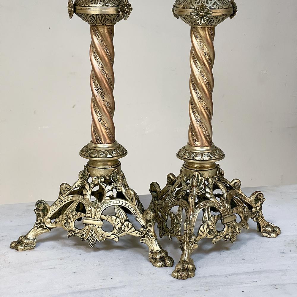 Paire de chandeliers en bronze de style Renaissance du 19e siècle en vente 6