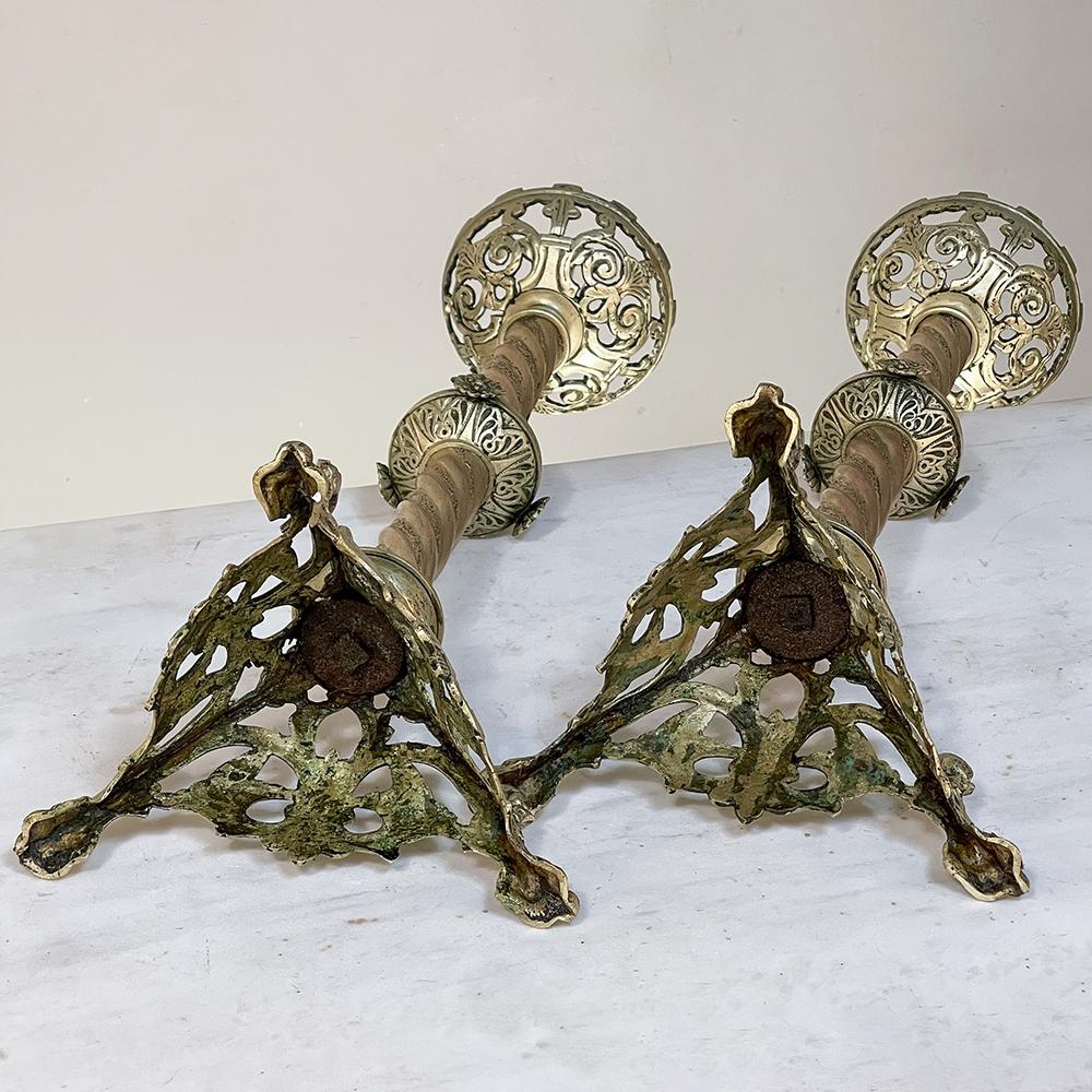 Paire de chandeliers en bronze de style Renaissance du 19e siècle en vente 13
