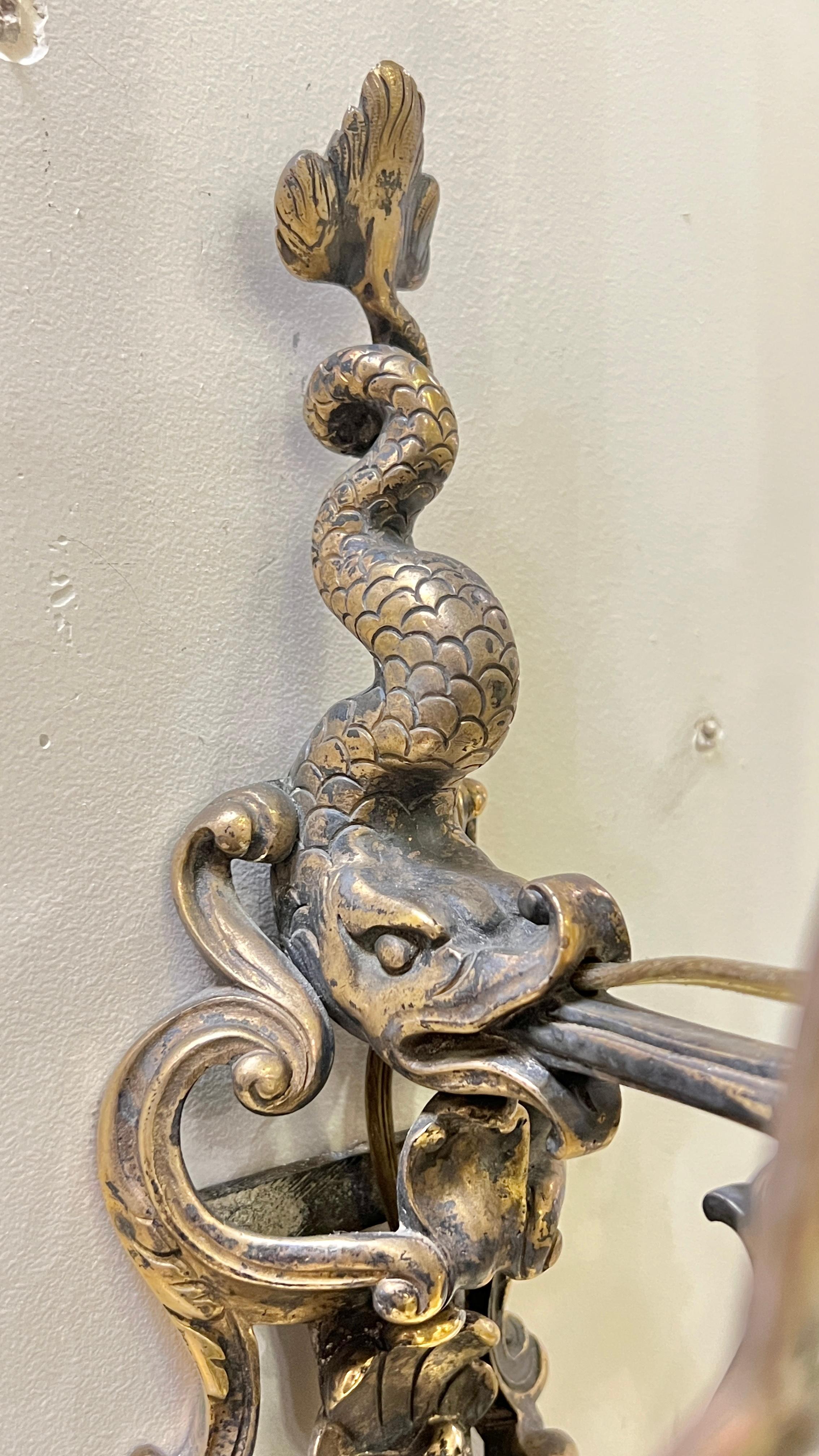 Français Paire d'appliques à 4 lumières en bronze argenté de style néo-Renaissance du 19ème siècle en vente