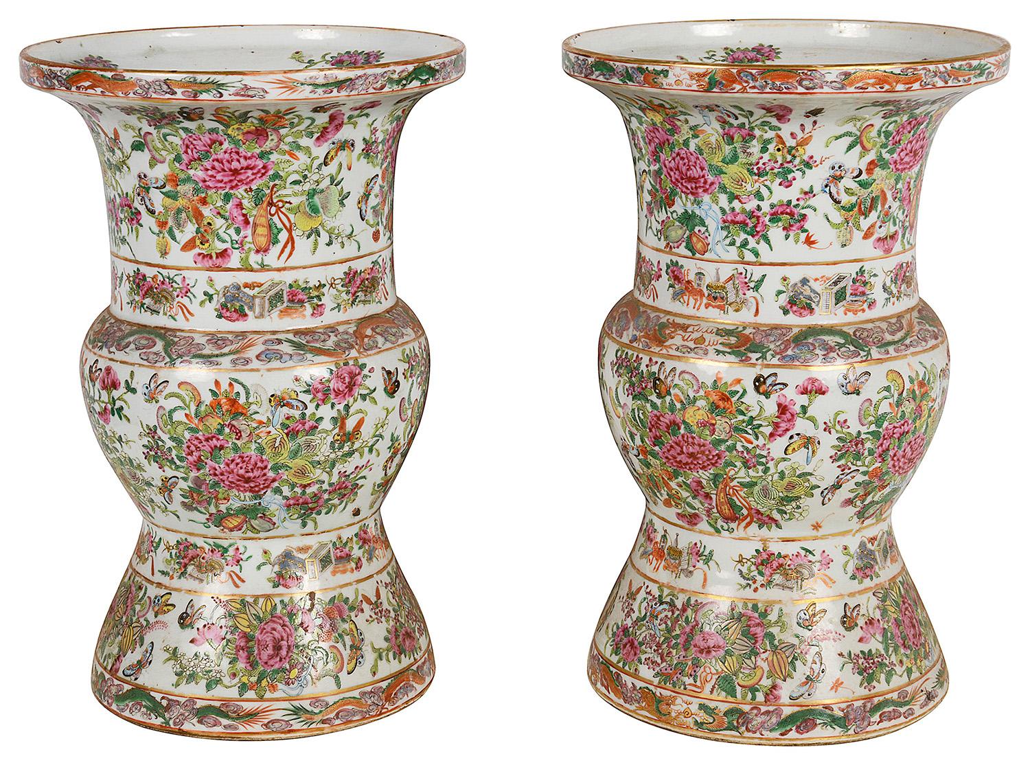 Exportation chinoise Paire de vases / lampes à médaillons en forme de rose du XIXe siècle en vente
