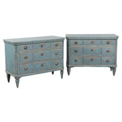 Paire de commodes en pin bleu suédois du XIXe siècle
