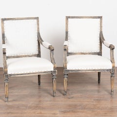 Paire de fauteuils suédois gustaviens du XIXe siècle peints en noir