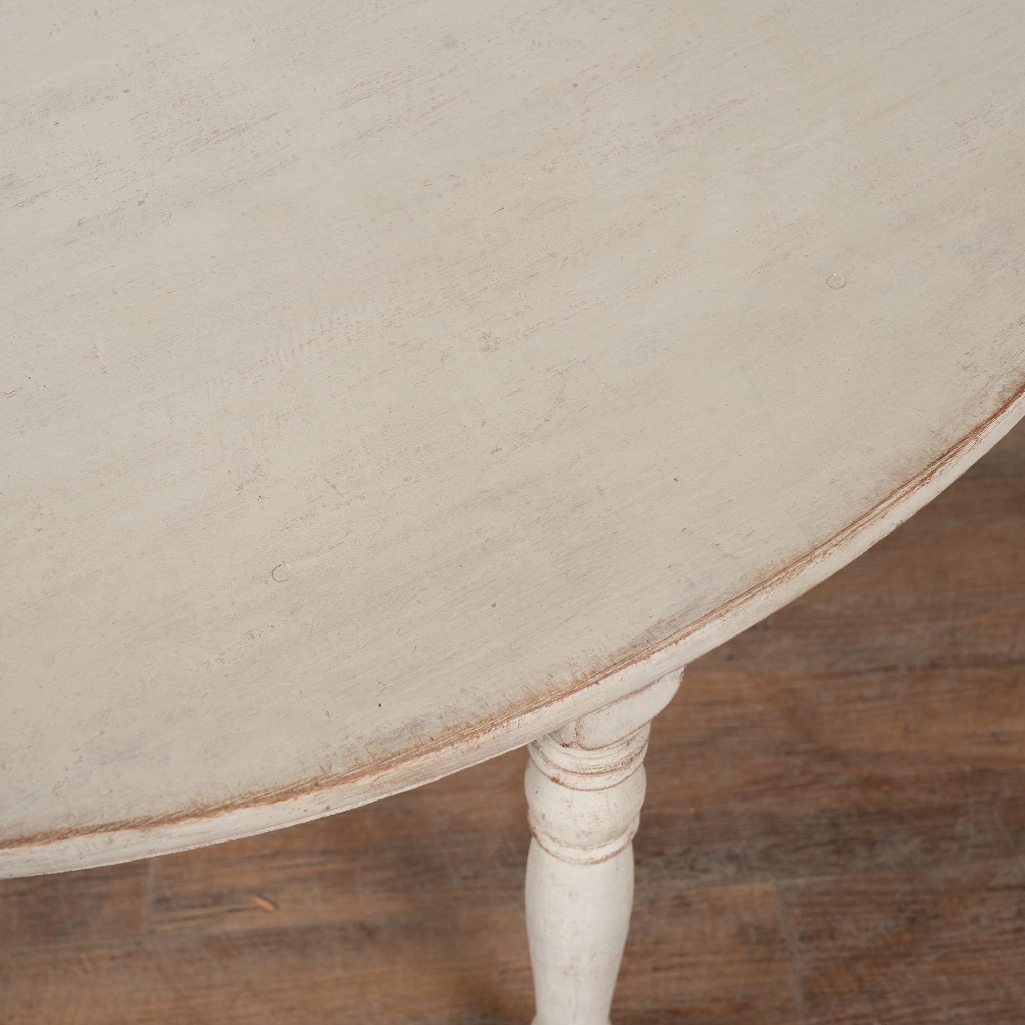 Paire de consoles d'appoint Demi Lune suédoises gustaviennes du XIXe siècle en vente 4