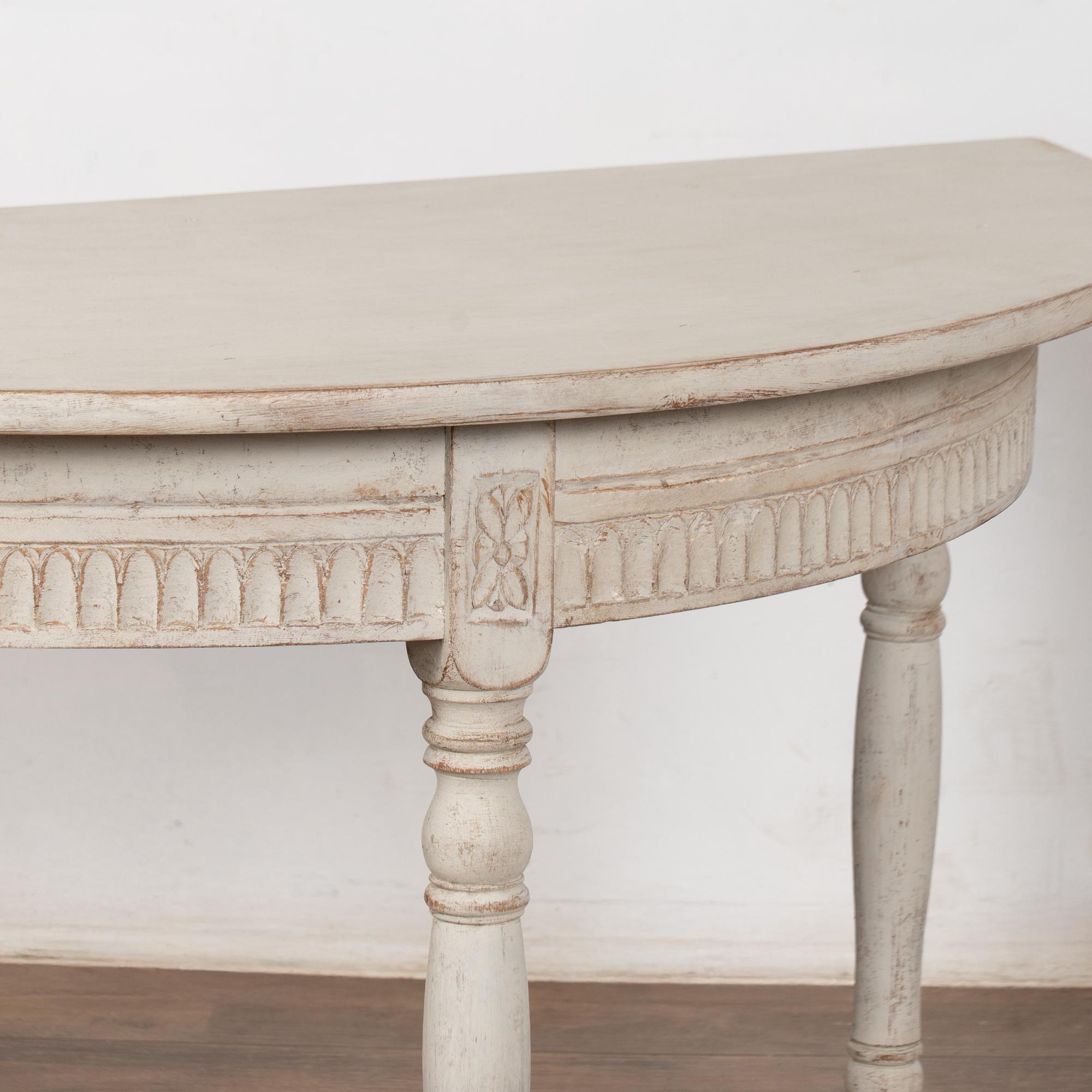 Suédois Paire de consoles d'appoint Demi Lune suédoises gustaviennes du XIXe siècle en vente