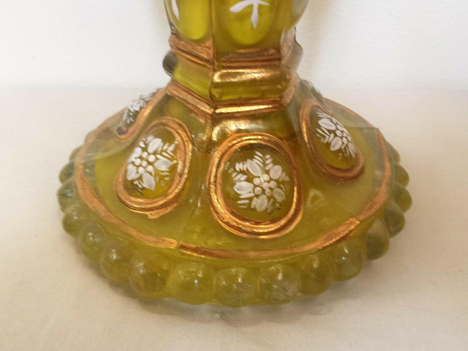 Français Paire d'anciens chandeliers Napoléon III en verre ambré et cristal du 19ème siècle en vente