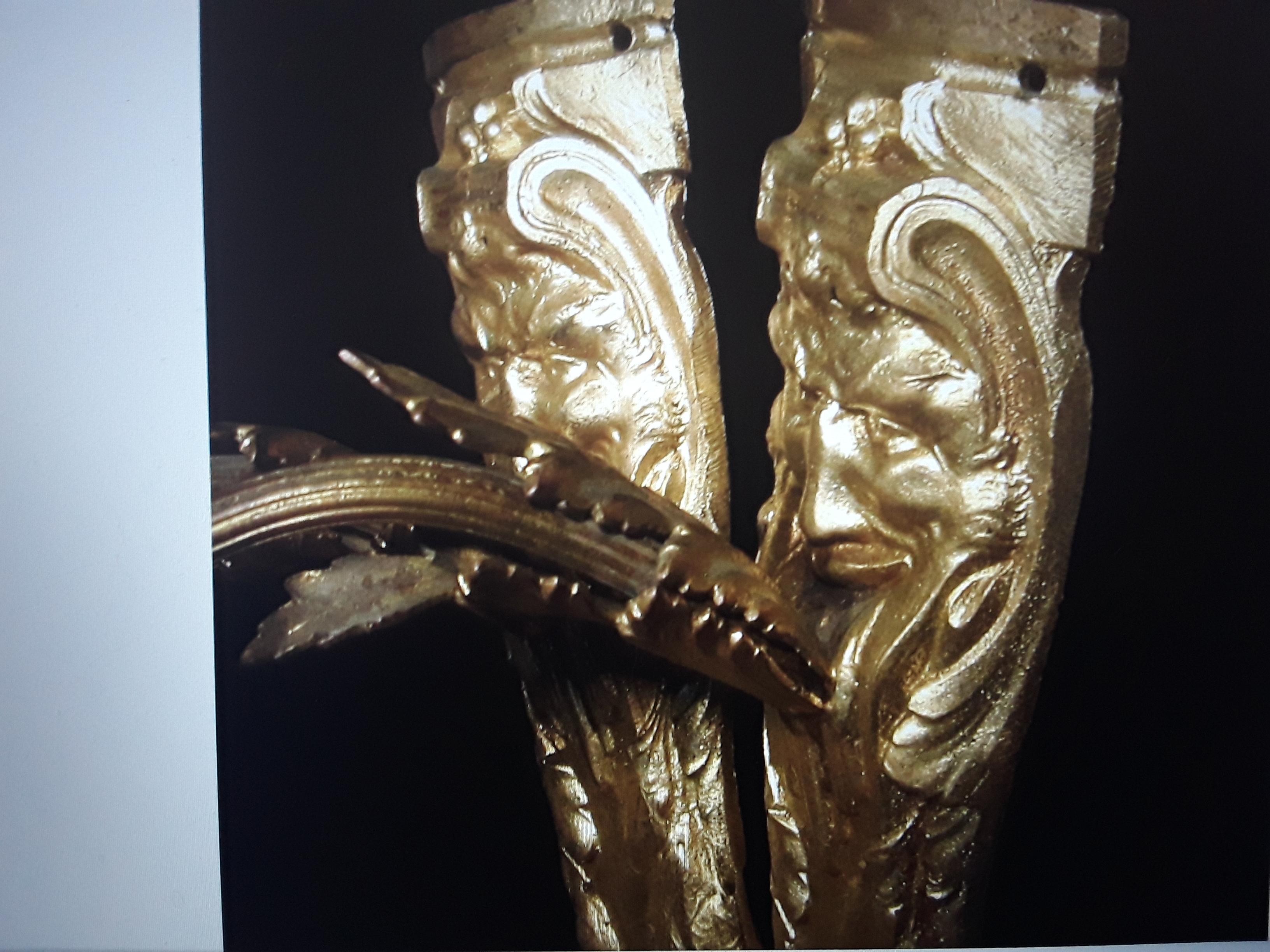 Paar antike französische Louis-XVI-Wandleuchter aus vergoldeter Bronze im Barockstil des 19. Jahrhunderts „Male Maske“ im Zustand „Gut“ im Angebot in Opa Locka, FL