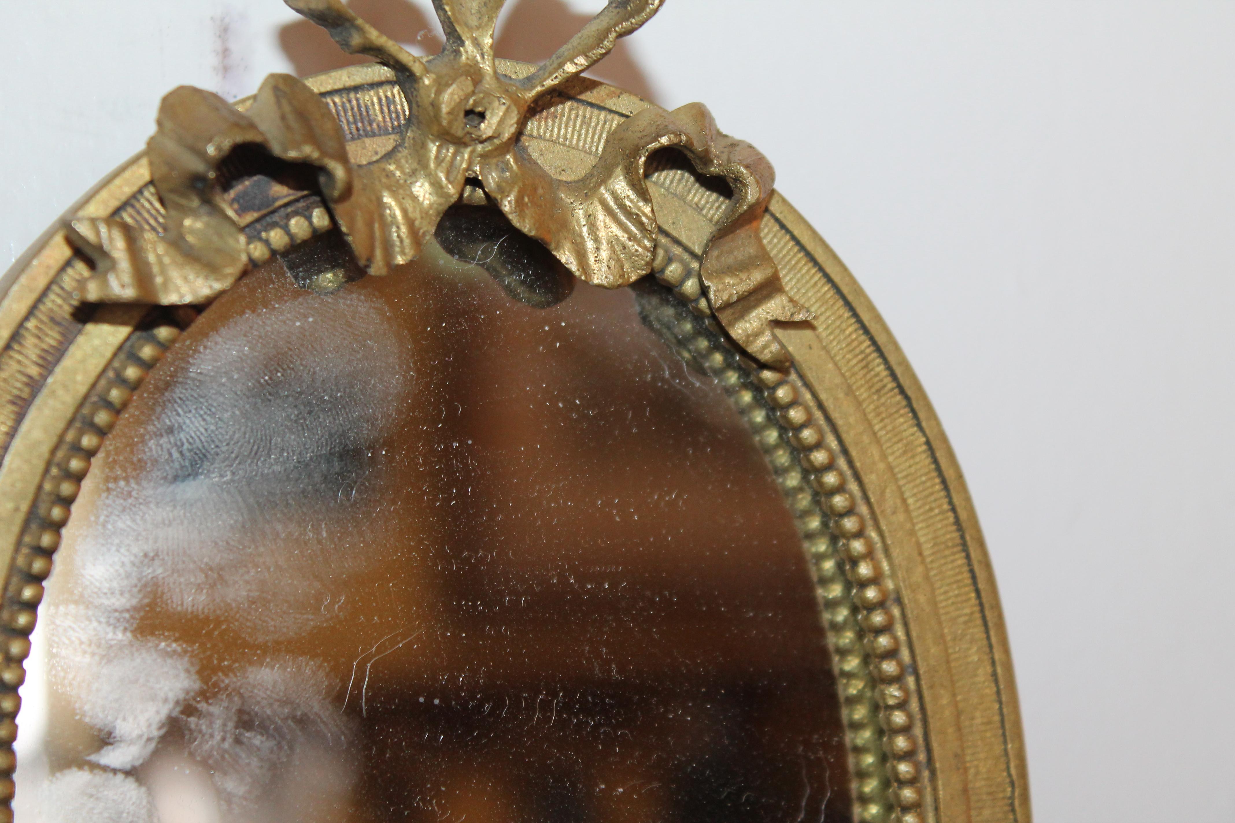 Paire d'appliques murales en bronze / cristal de style Louis XVI du 19ème siècle - dos miroir en vente 1