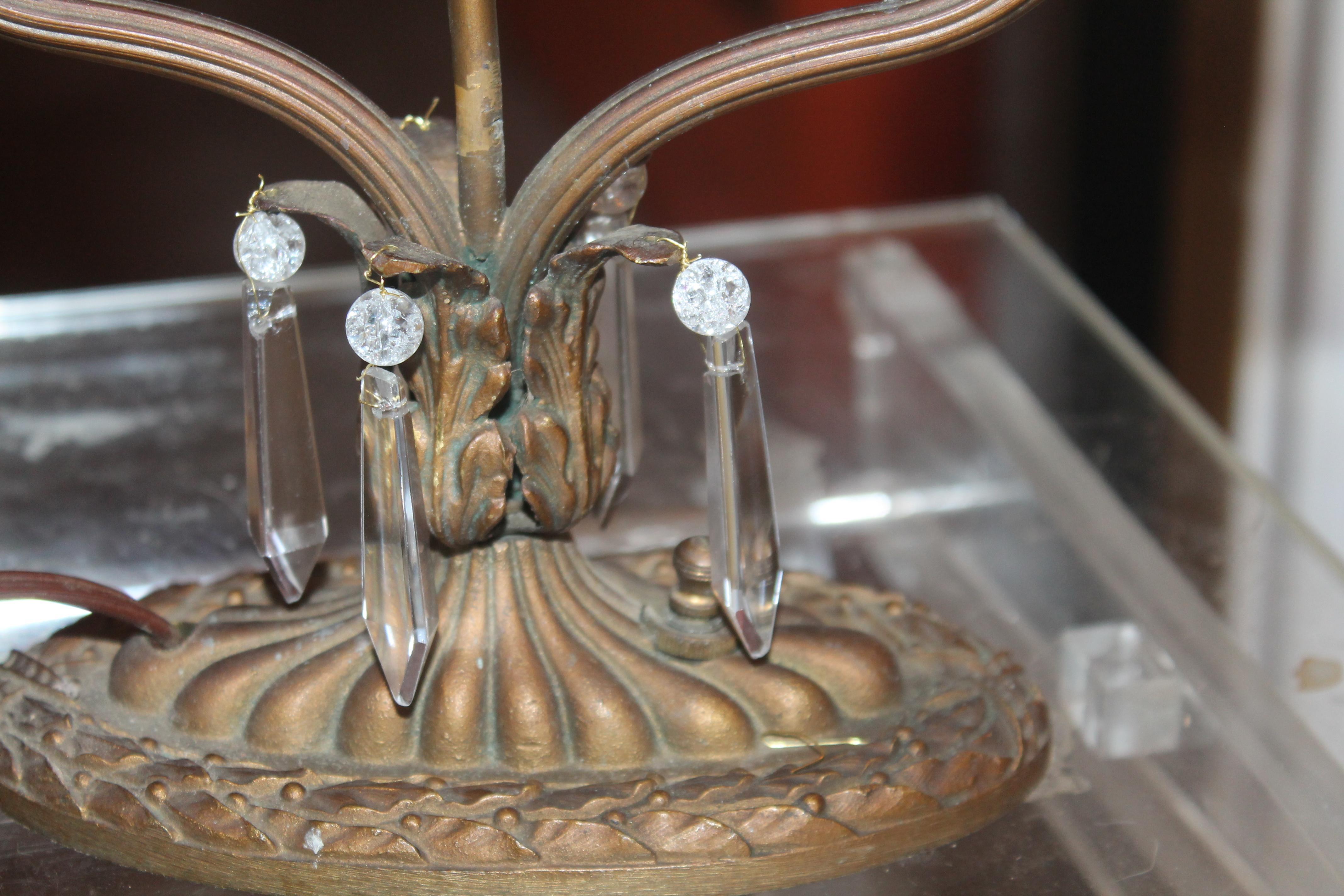 Paire de lampes de table Napoléon III en bronze, cristal de roche et cristal taillé du XIXe siècle en vente 7