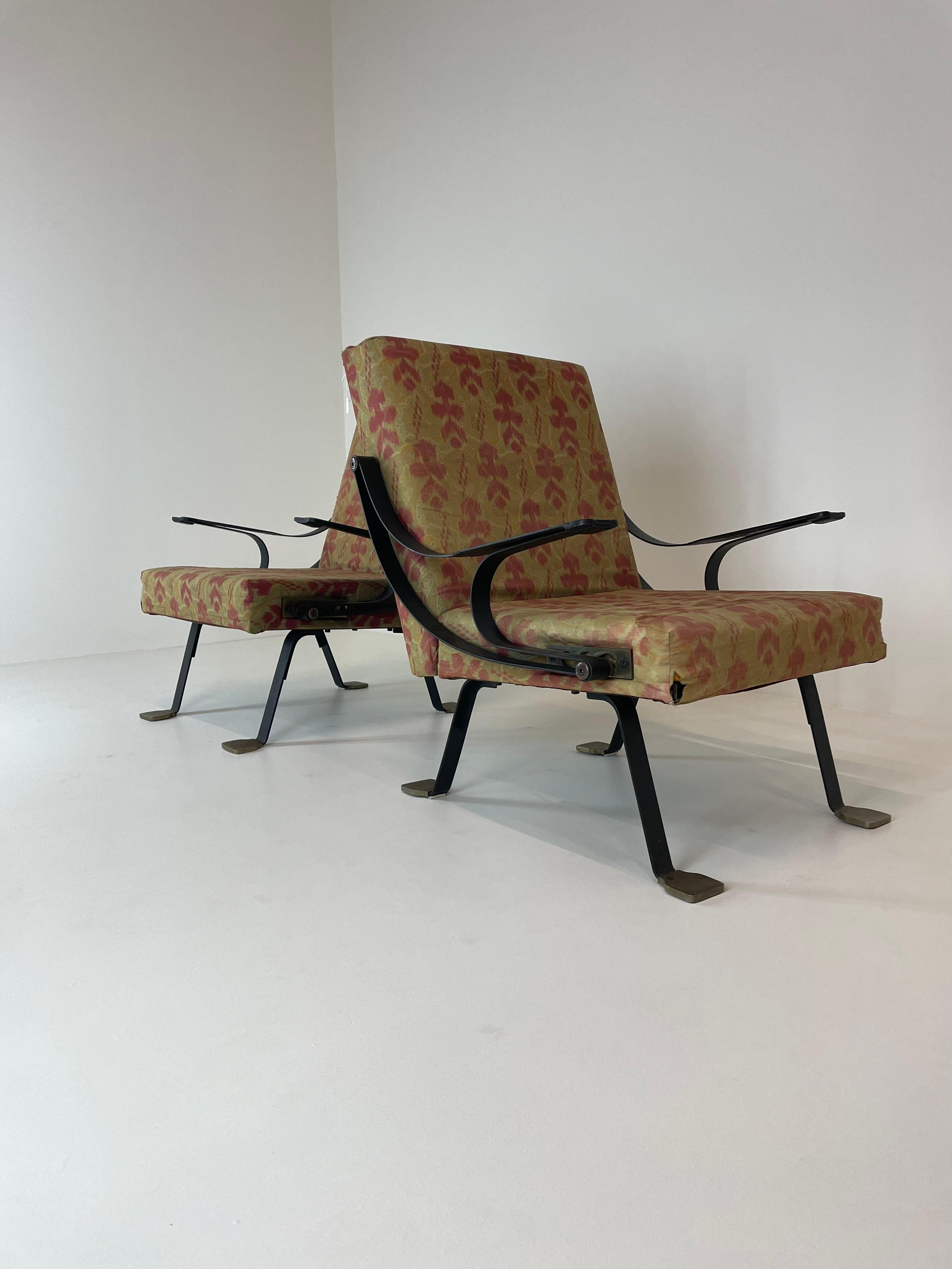 Italian Pair 1st Edition Ignazio Gardella Digamma Armchairs for Gavina Italy, 1960s For Sale