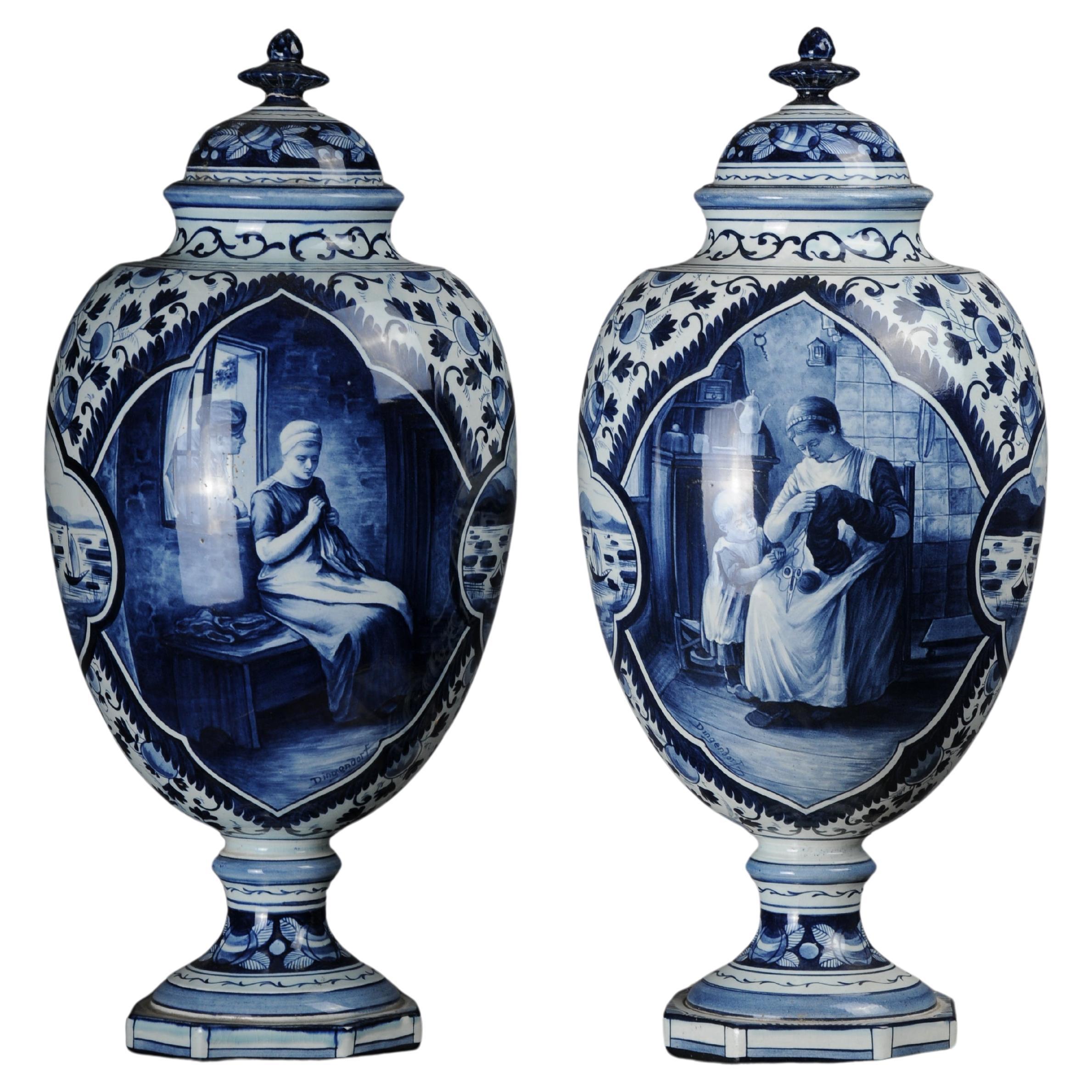 Pareja (2) jarrones antiguos con tapa de Delft, Siglo XX