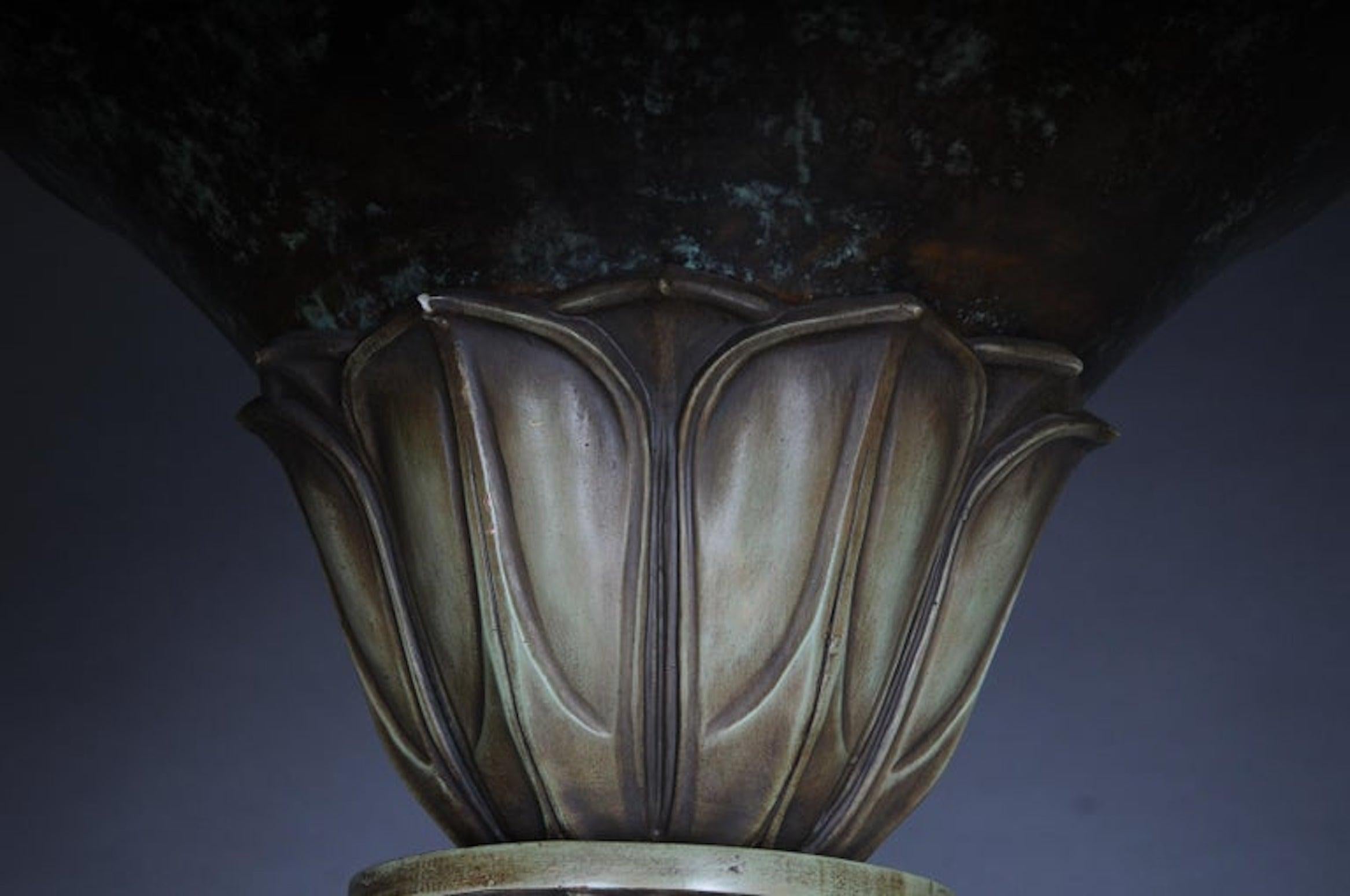 Legno Coppia '2' lampade da terra classiciste del XX secolo, Karl Lagerfeld Furniture in vendita