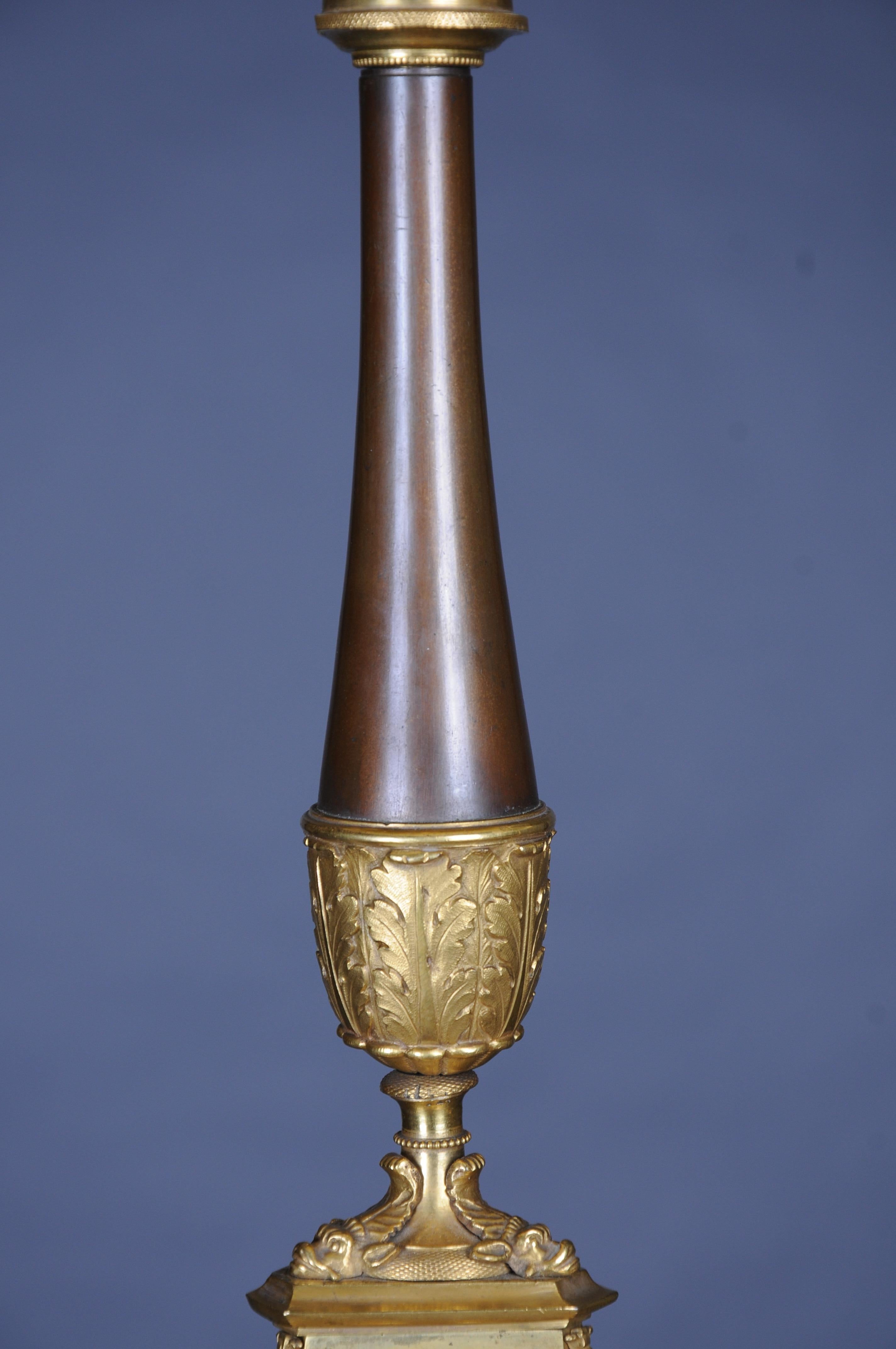Pair (2) Empire bronze Table lamps around 1805, Paris, fire gilded. For Sale 4