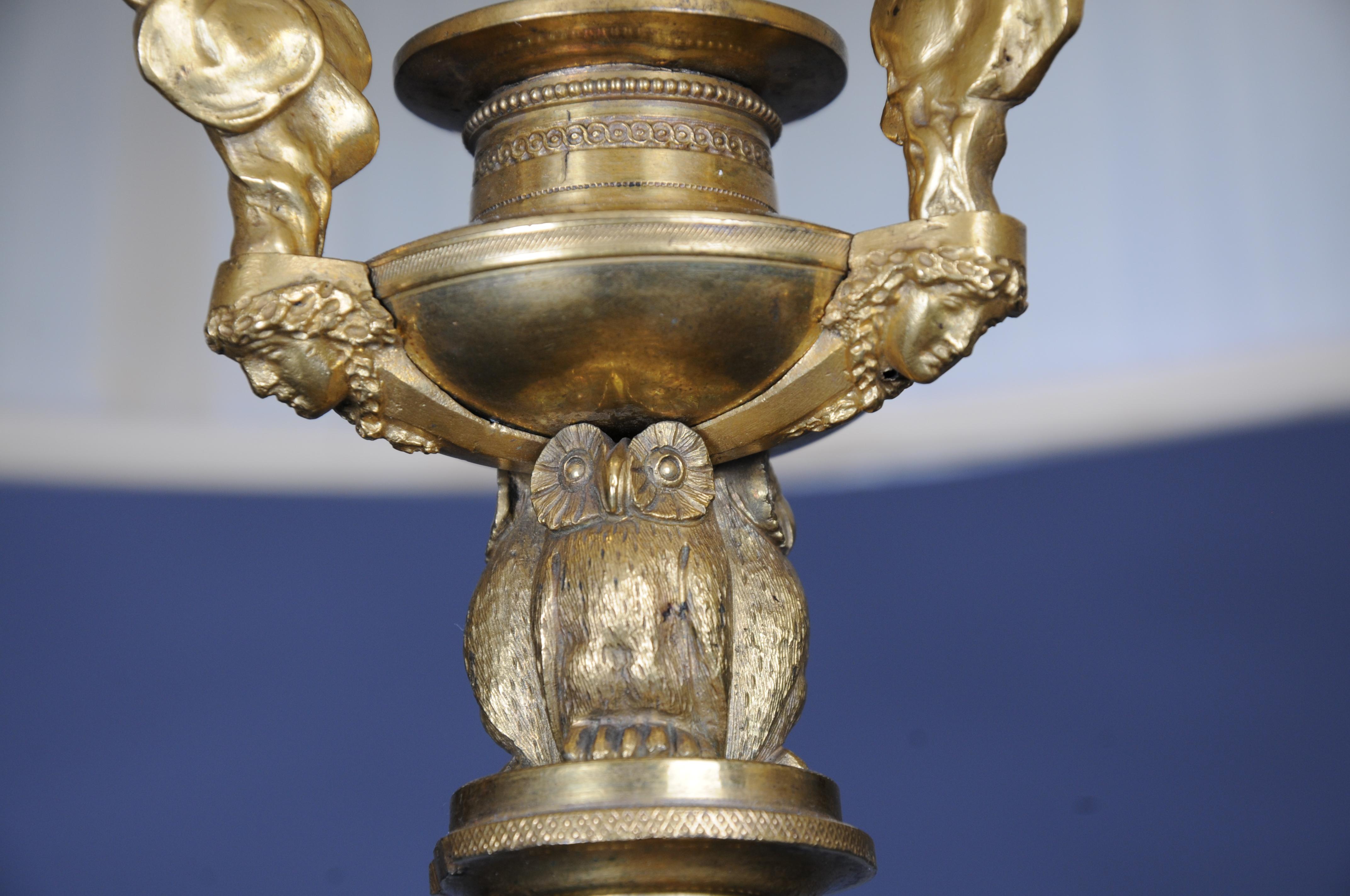 Paire (2) de lampes de table en bronze Empire vers 1805, Paris, dorées au feu. en vente 7