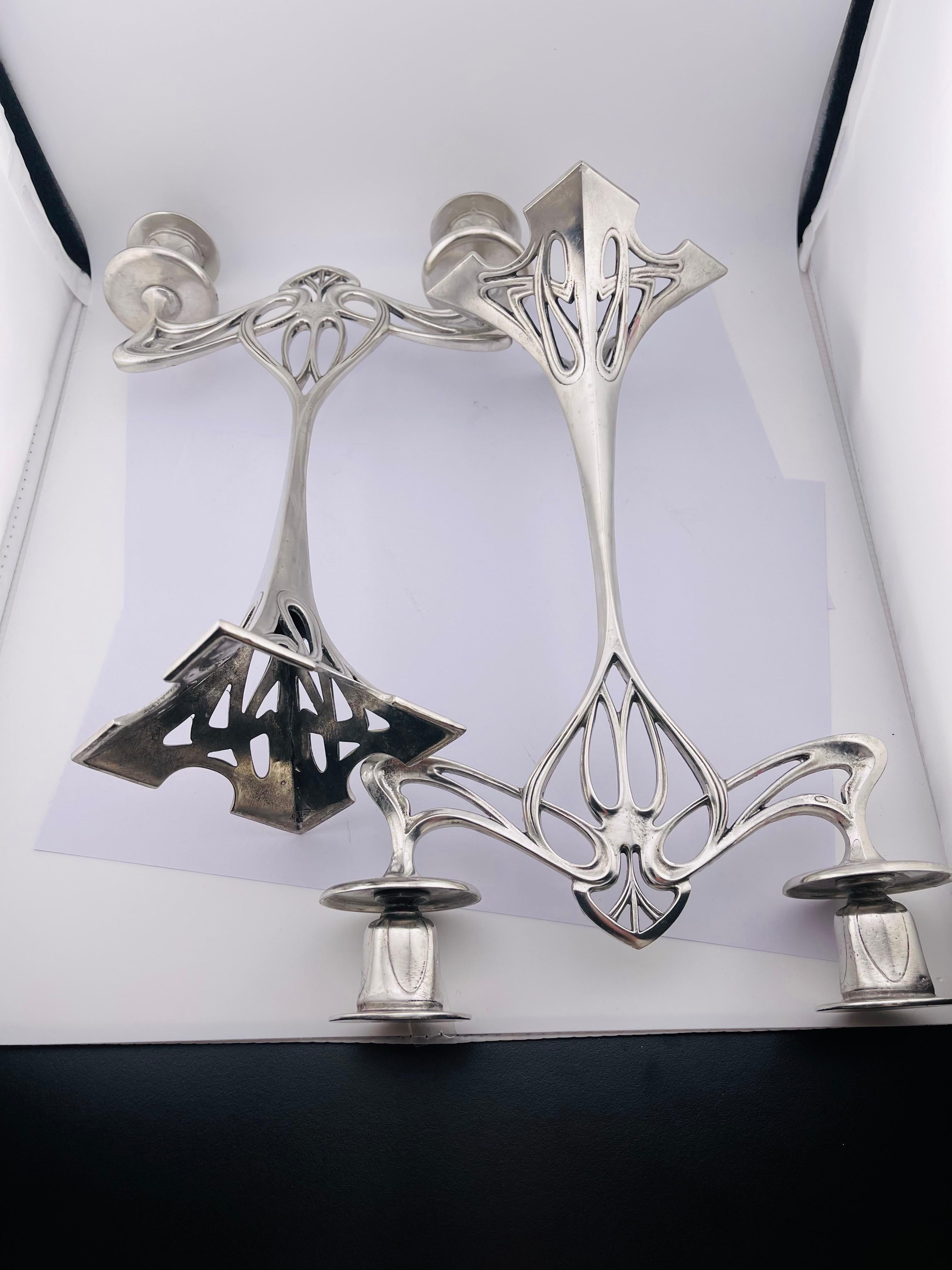 Argento Coppia (2) imponenti candelabri Art Nouveau in peltro, placcati in argento in vendita
