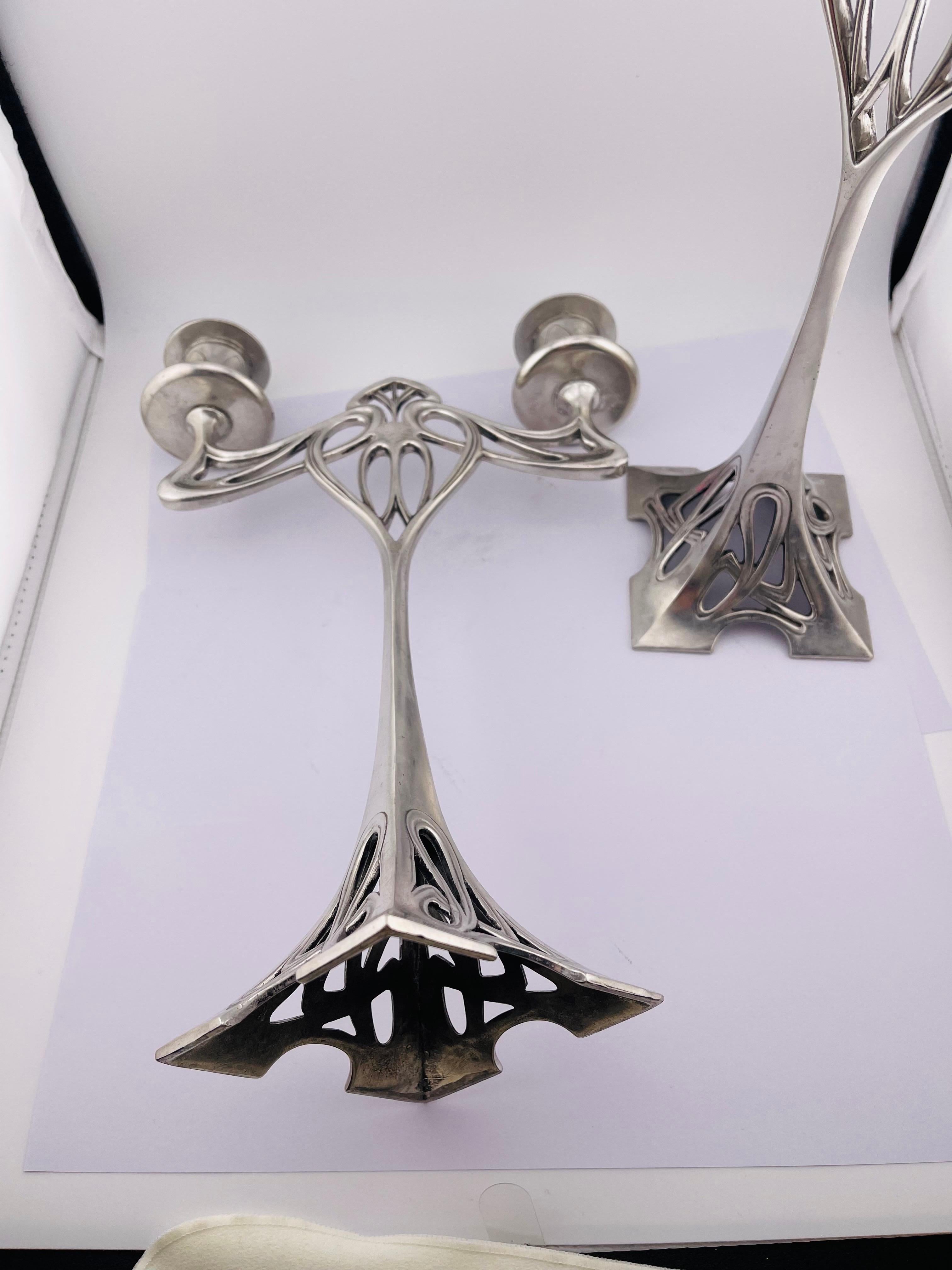 Coppia (2) imponenti candelabri Art Nouveau in peltro, placcati in argento in vendita 2