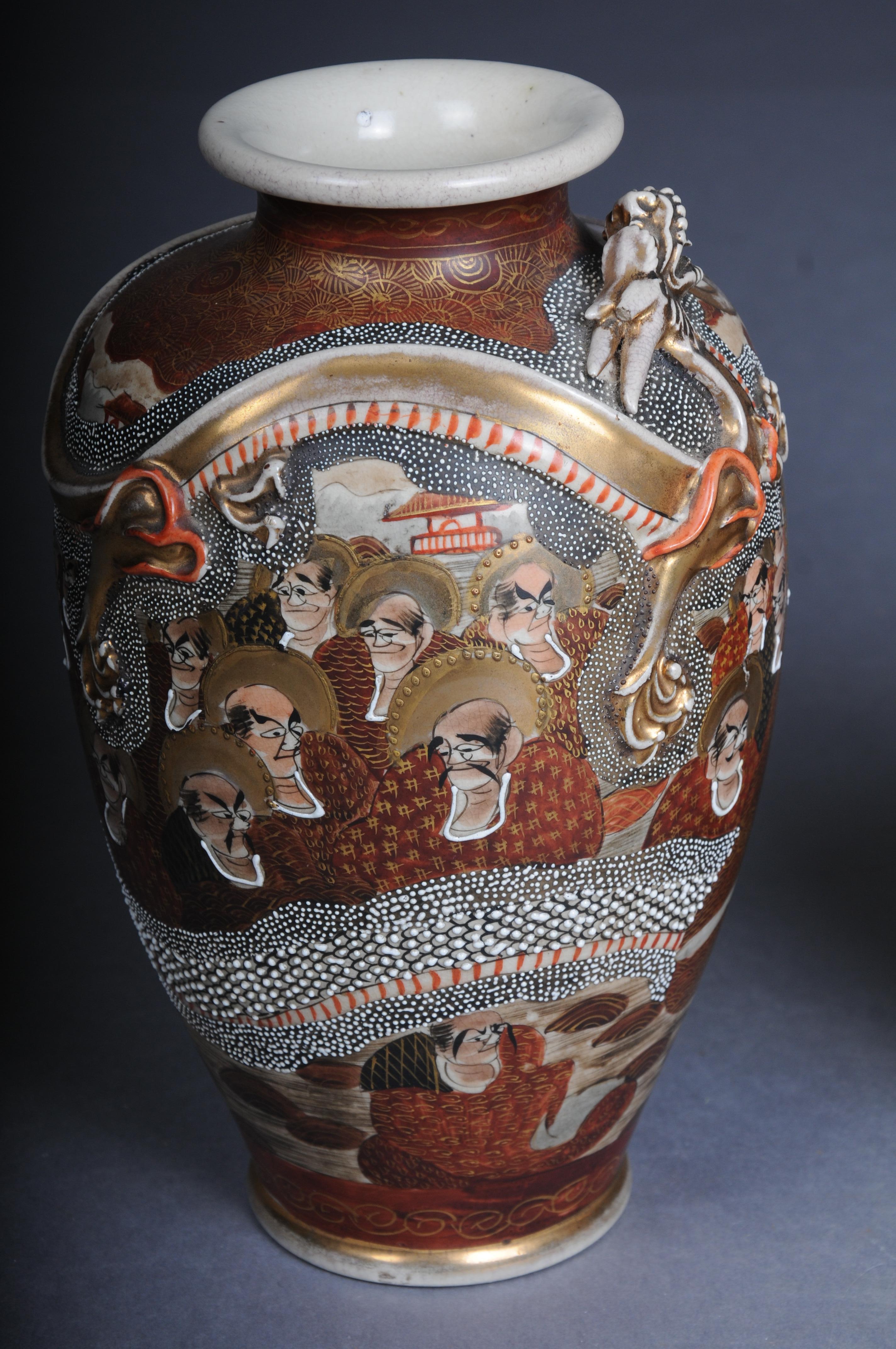 Pair (2 Japanese Satsuma Vase, CHOSHUZAN, Japanese Satsuma Pottery, Meiji period For Sale 7