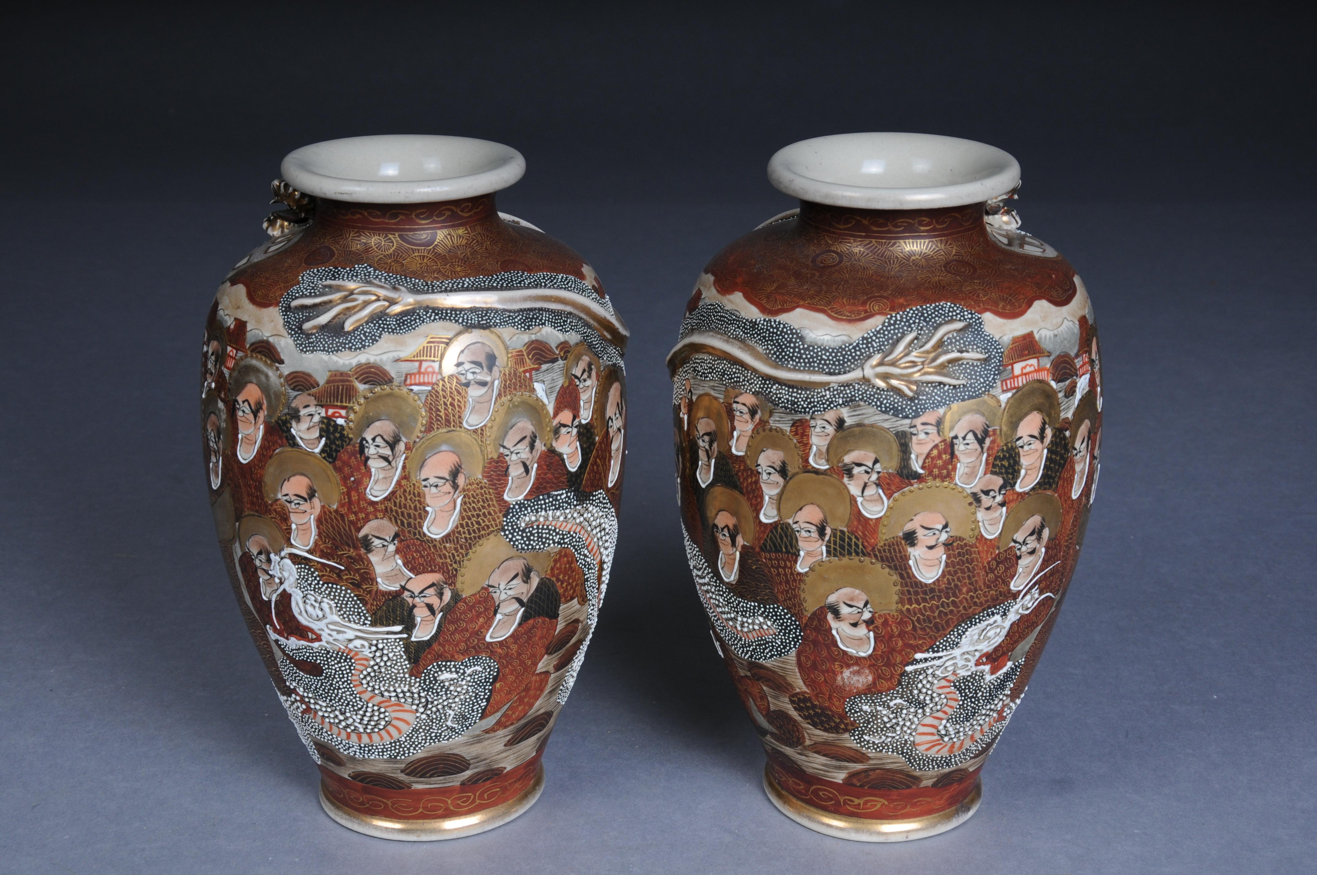 2 Japanese Satsuma Vase, CHOSHUZAN, Japanese Satsuma Pottery, Meiji period

2 old, Japanese Satsuma vases,