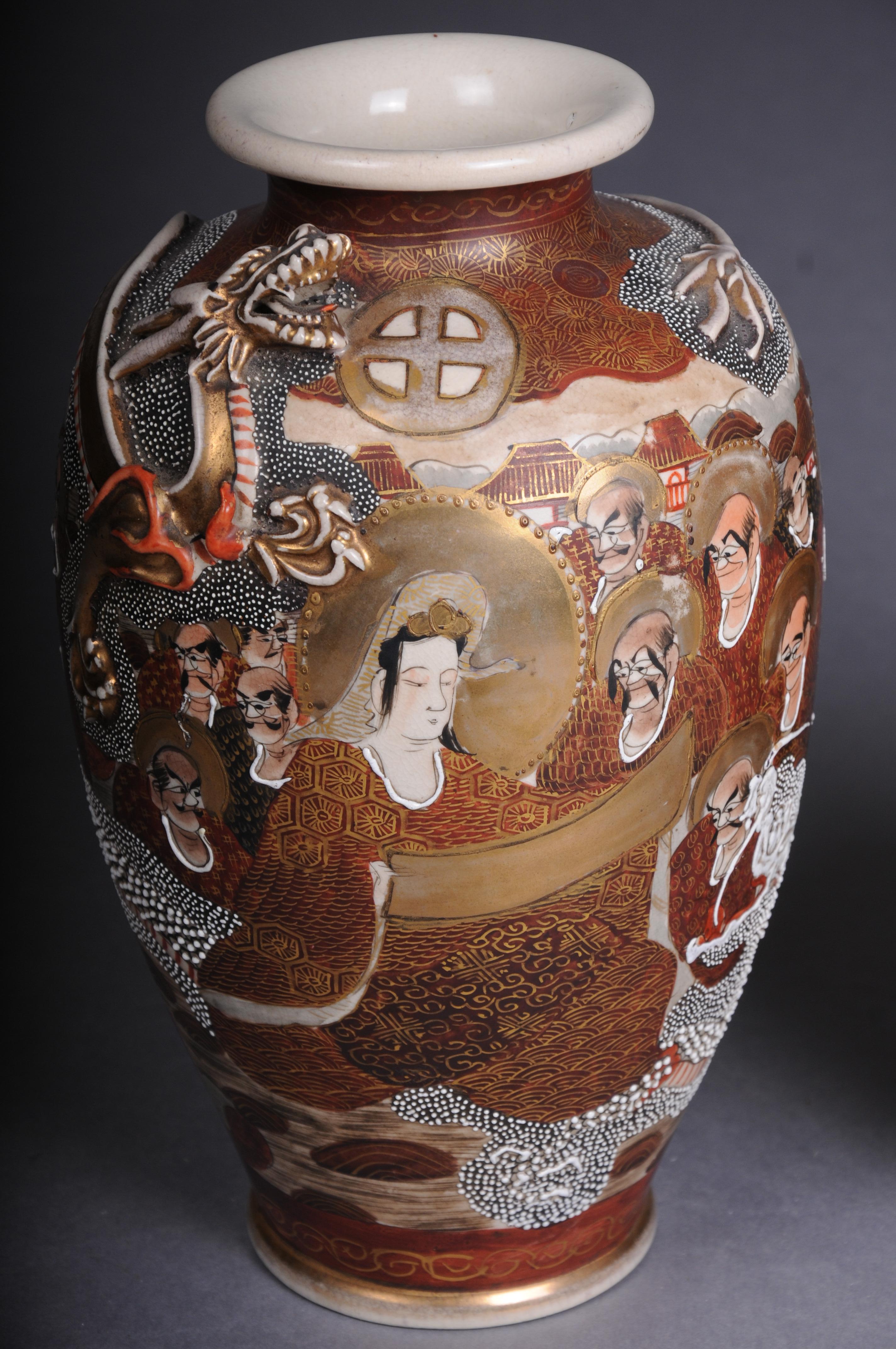 Pair (2 Japanese Satsuma Vase, CHOSHUZAN, Japanese Satsuma Pottery, Meiji period For Sale 1