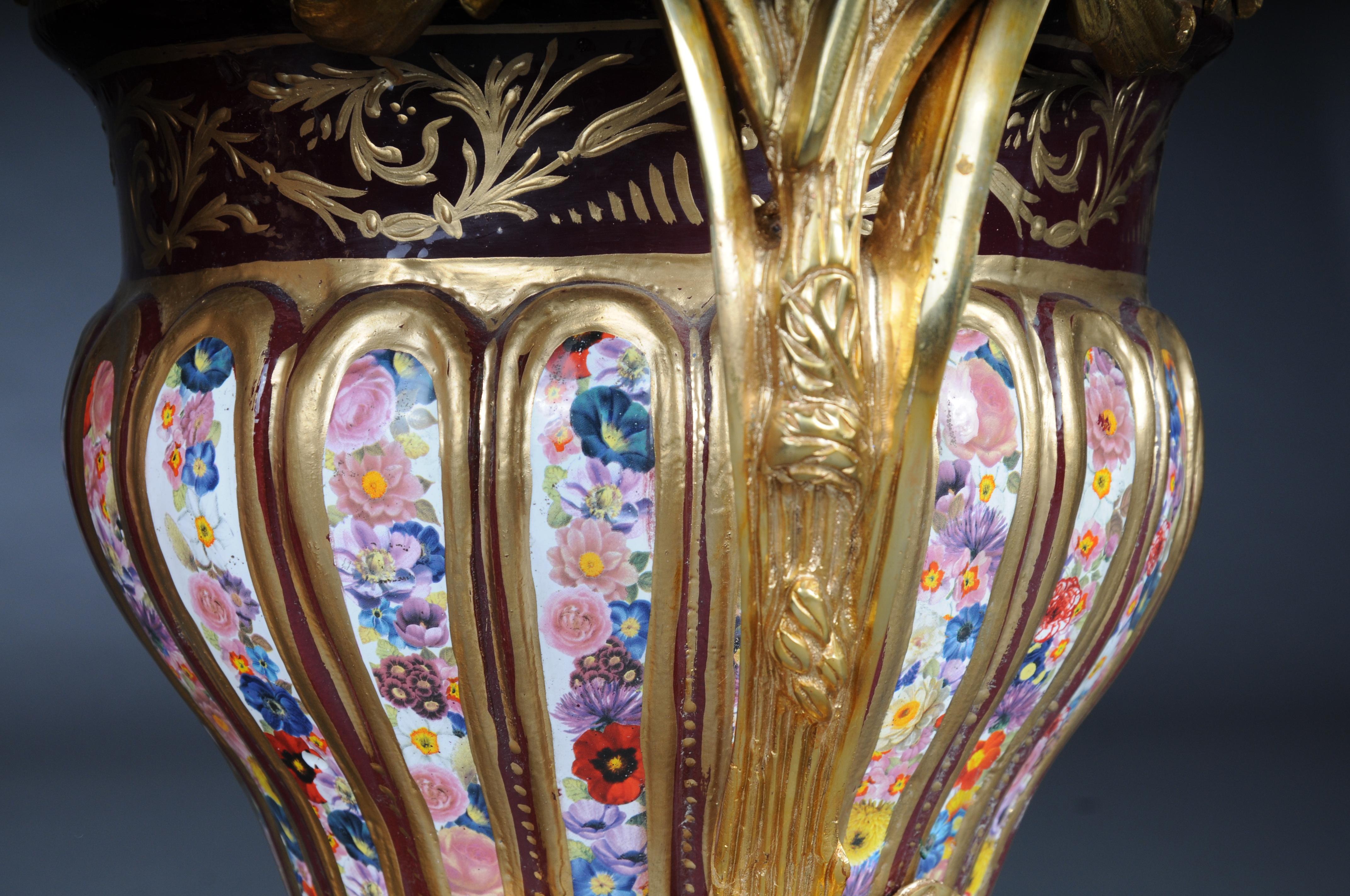 Pair (2) Magnificent and Decorative Gold Lidded Vases For Sale 5