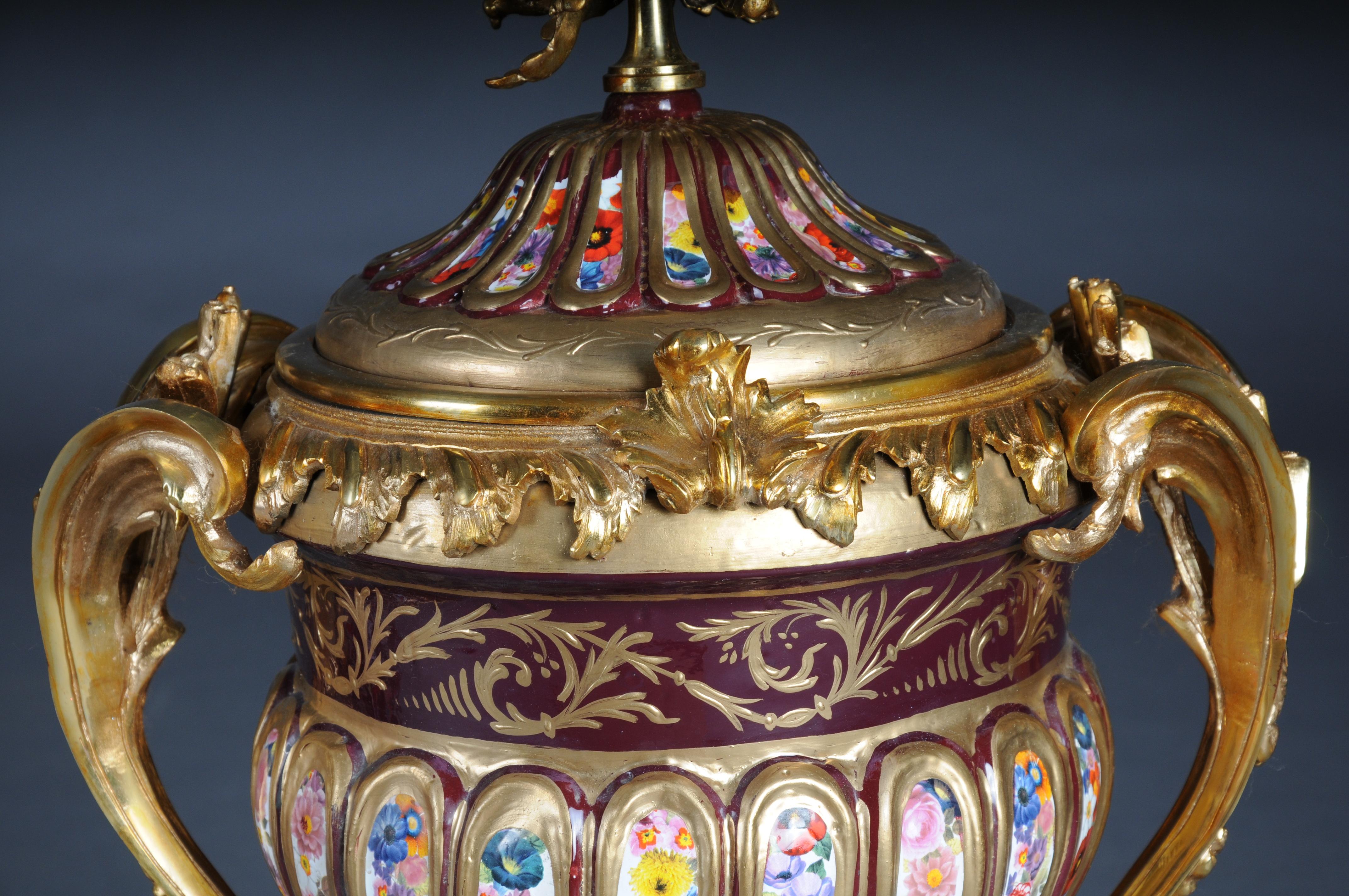 20th Century Pair (2) Magnificent and Decorative Gold Lidded Vases For Sale