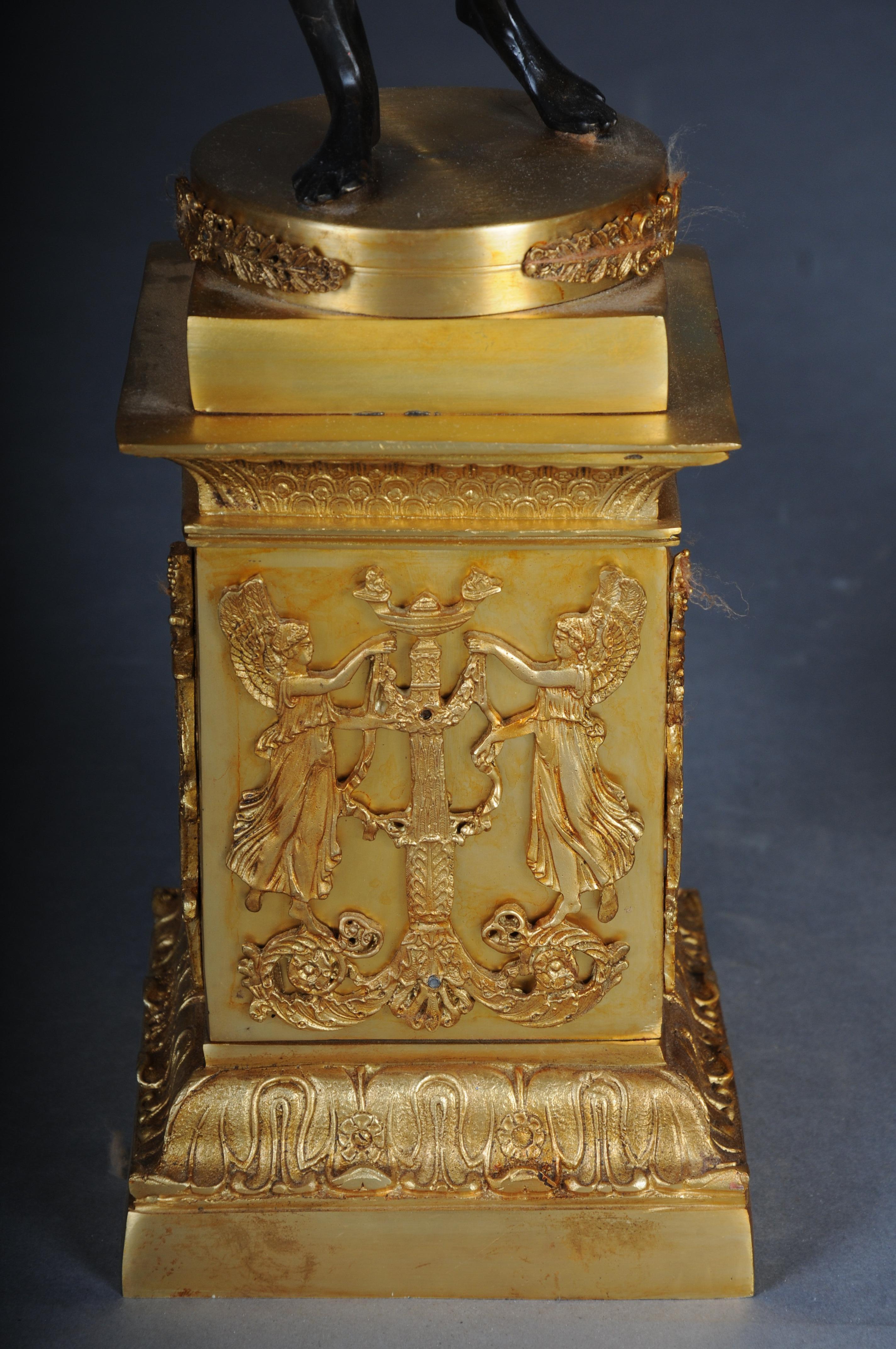Pair (2) of magnificent French candelabra made of gilt brass bronze For Sale 4