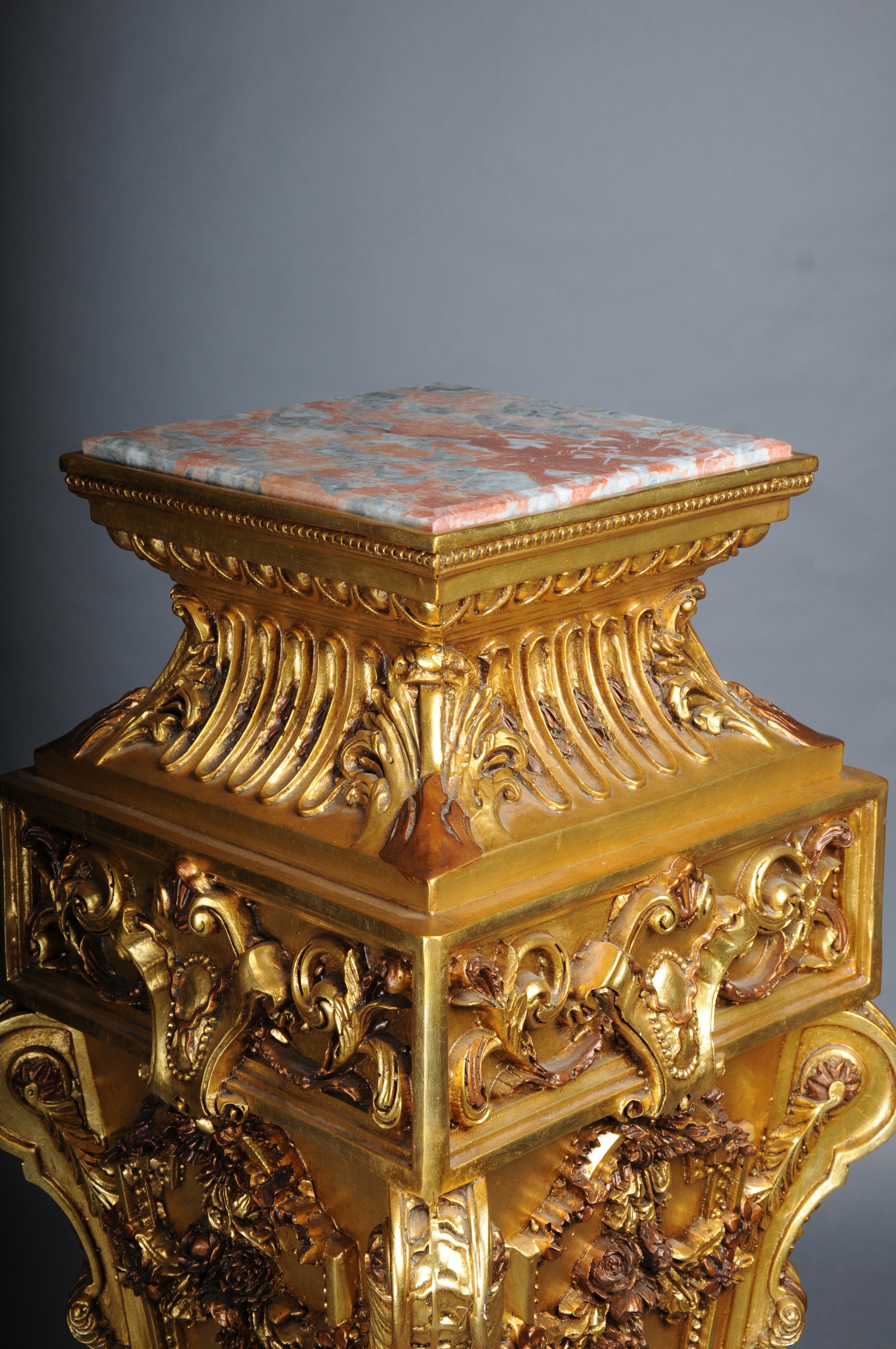 Pareja (2) de magníficas columnas/pedestales dorados, madera maciza, Siglo XX en venta 3