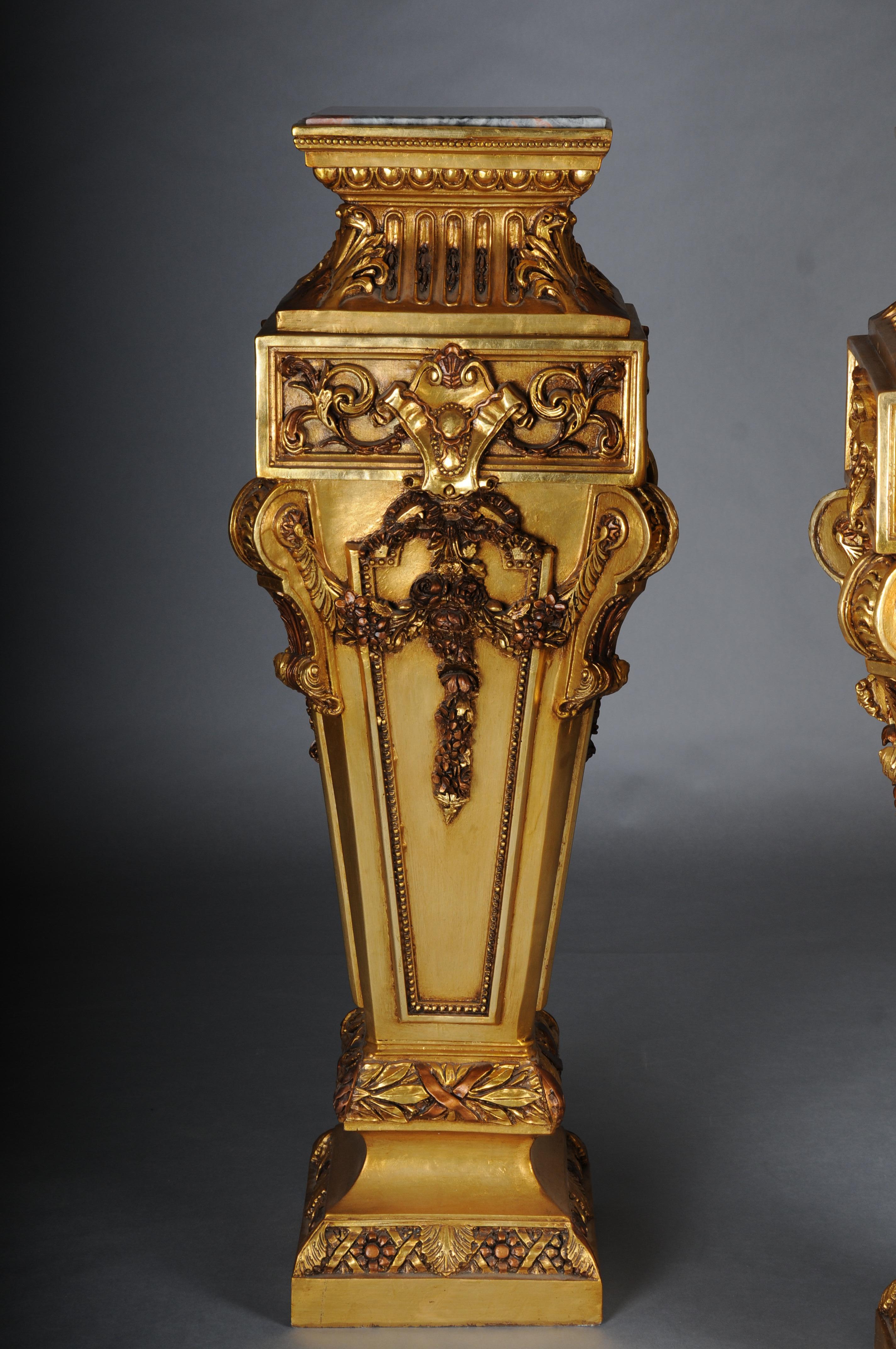 Pareja (2) de magníficas columnas/pedestales dorados, madera maciza, Siglo XX en venta 8