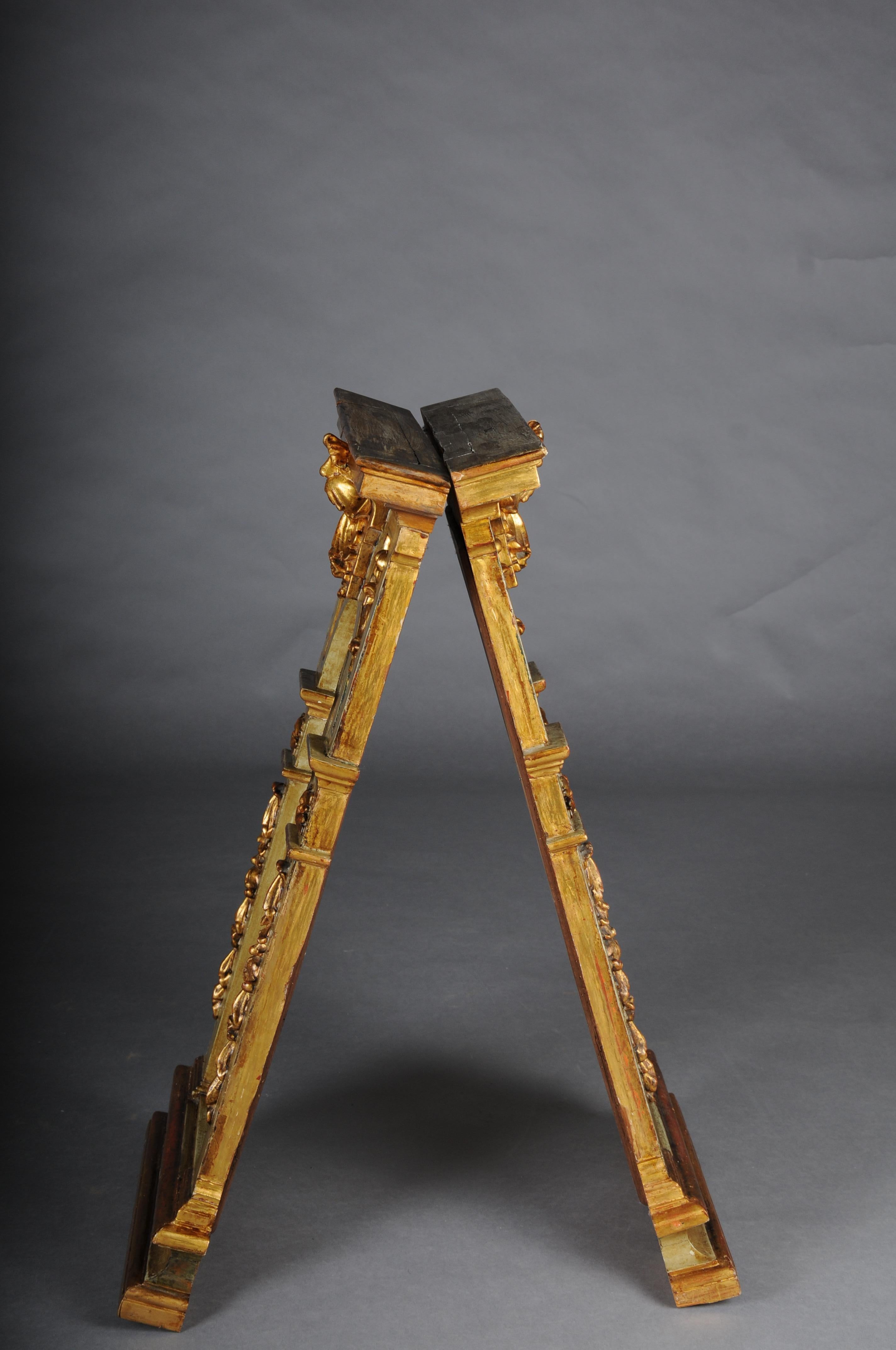 Coppia (2) di specchi da parete antichi di qualità museale, dorati, circa 1830 in vendita 11