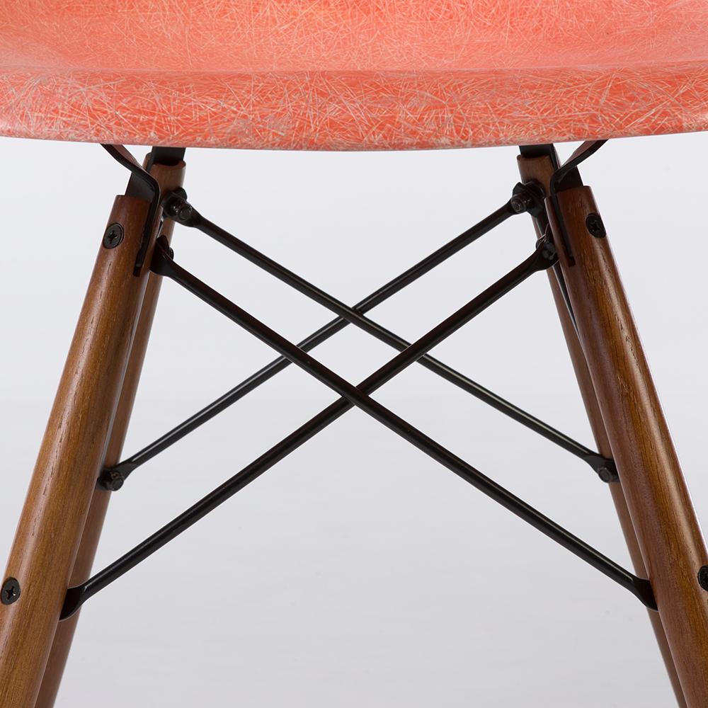 Pair '2' of Salmon Orange Herman Miller Original Eames DSW Side Shell Chair In Good Condition In Loughborough, Leicester