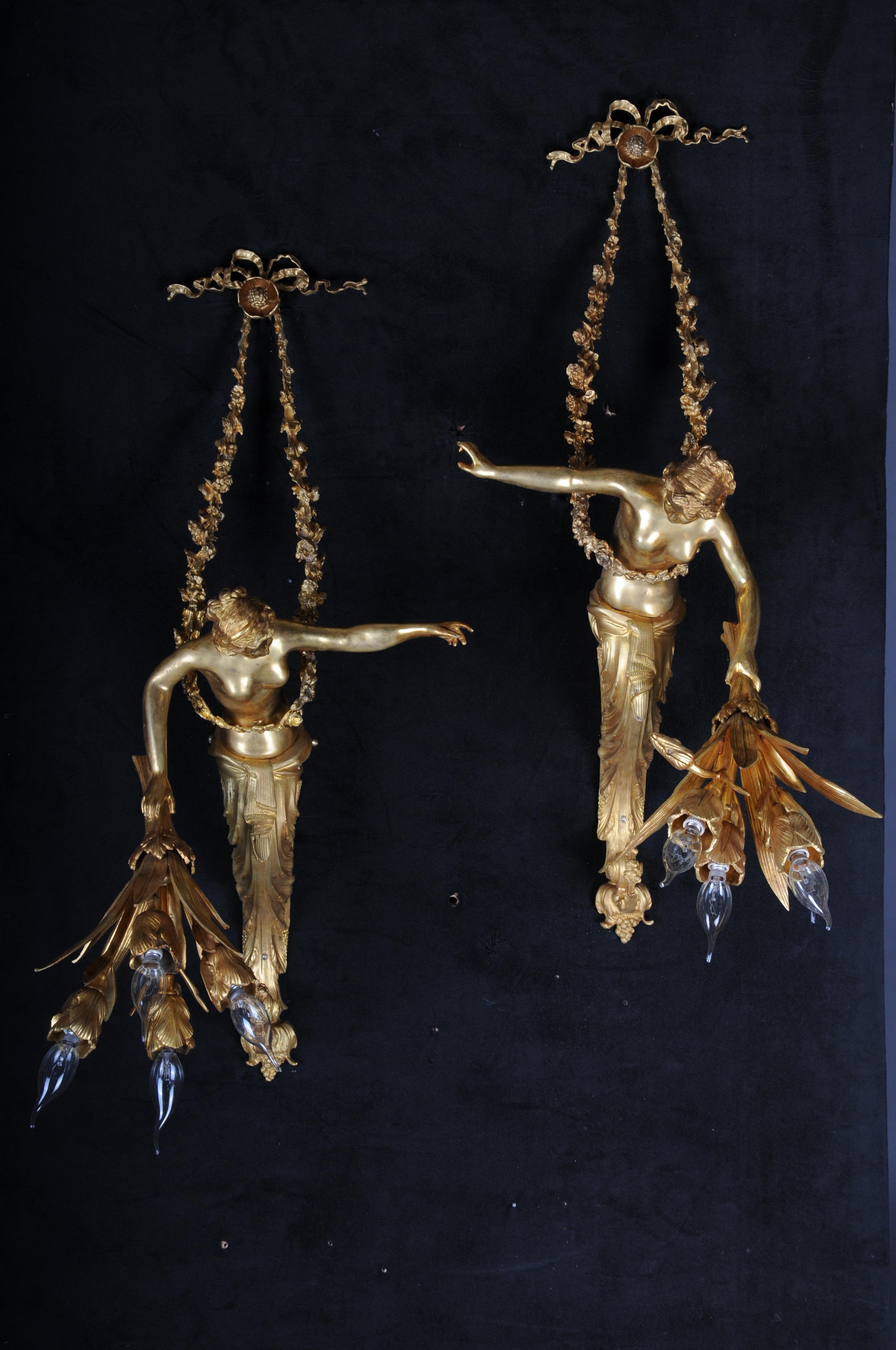 20ième siècle Paire (2) d'appliques françaises uniques, bronze doré, Paris, 20e siècle en vente