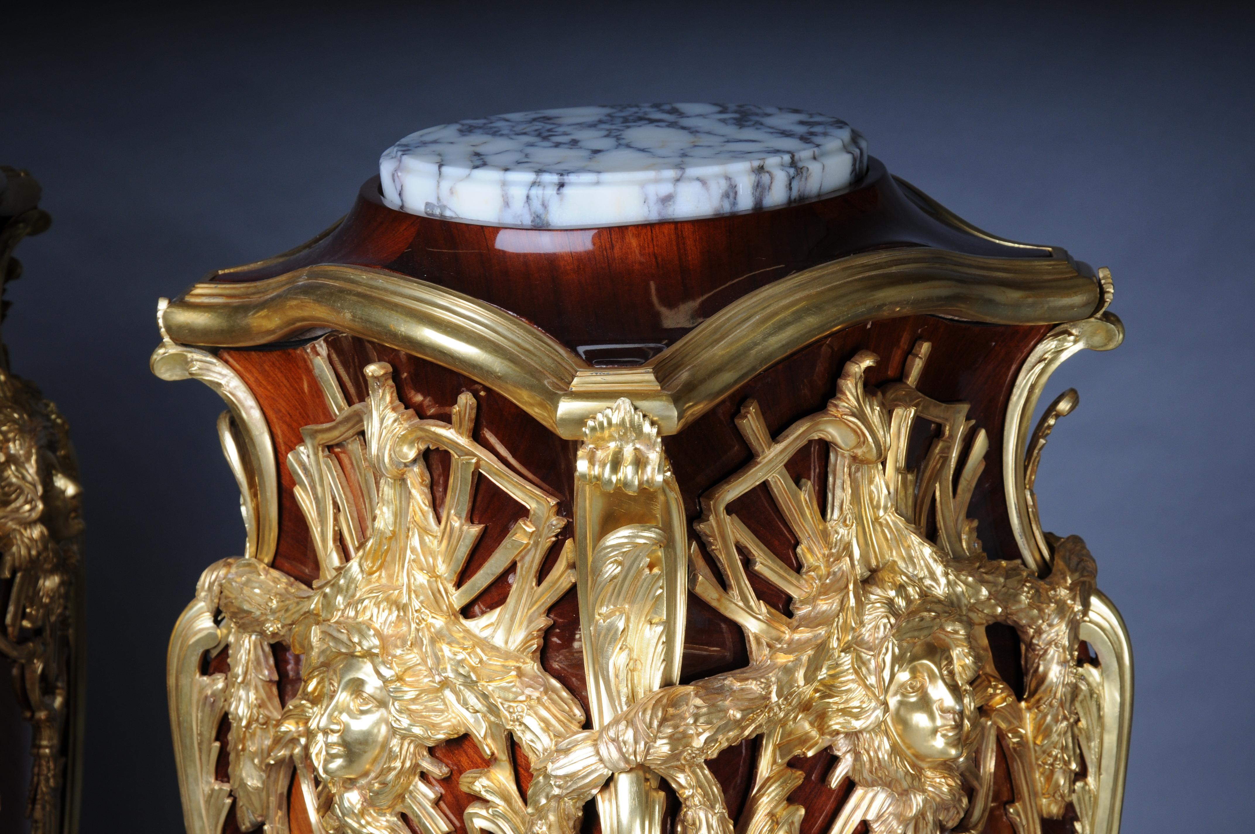 Gilt Pair (2) royal pedestals/columns, 20th century, gilded For Sale