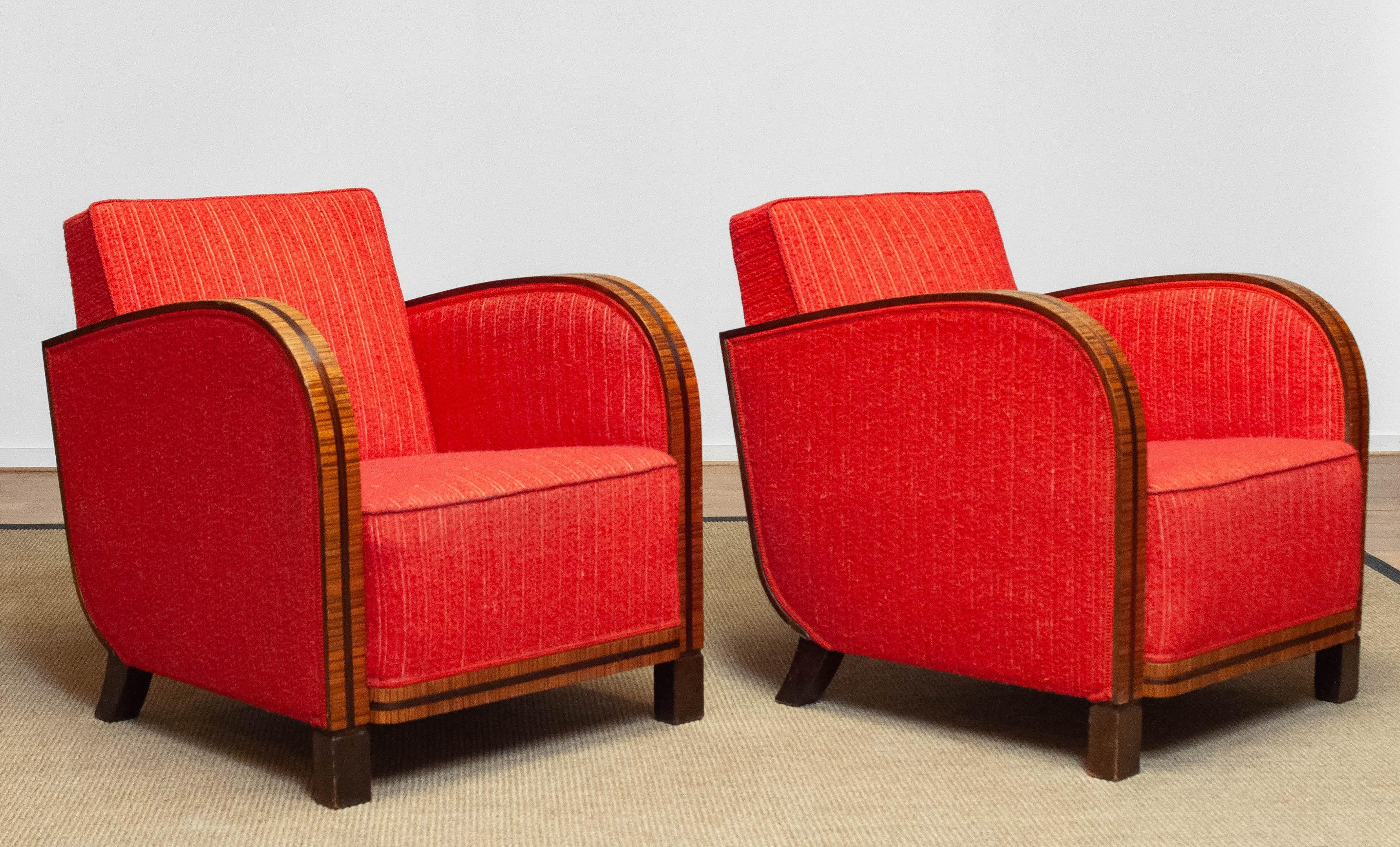 Swedish Pair '20 Art Deco Club Lounge Chairs Veneered Armrests Red Bouclé Fabric Sweden