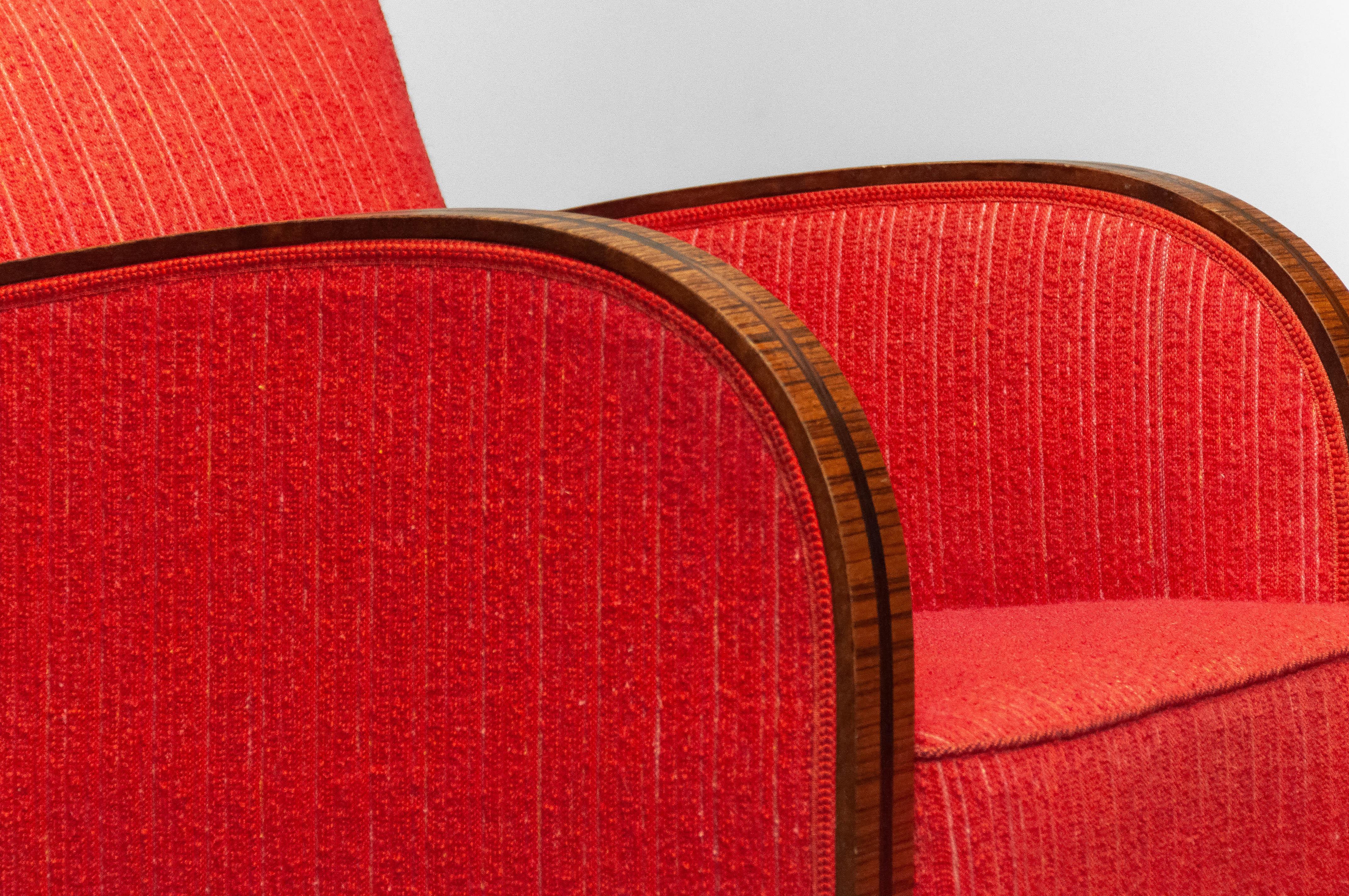 Pair '20 Art Deco Club Lounge Chairs Veneered Armrests Red Bouclé Fabric Sweden In Good Condition In Silvolde, Gelderland