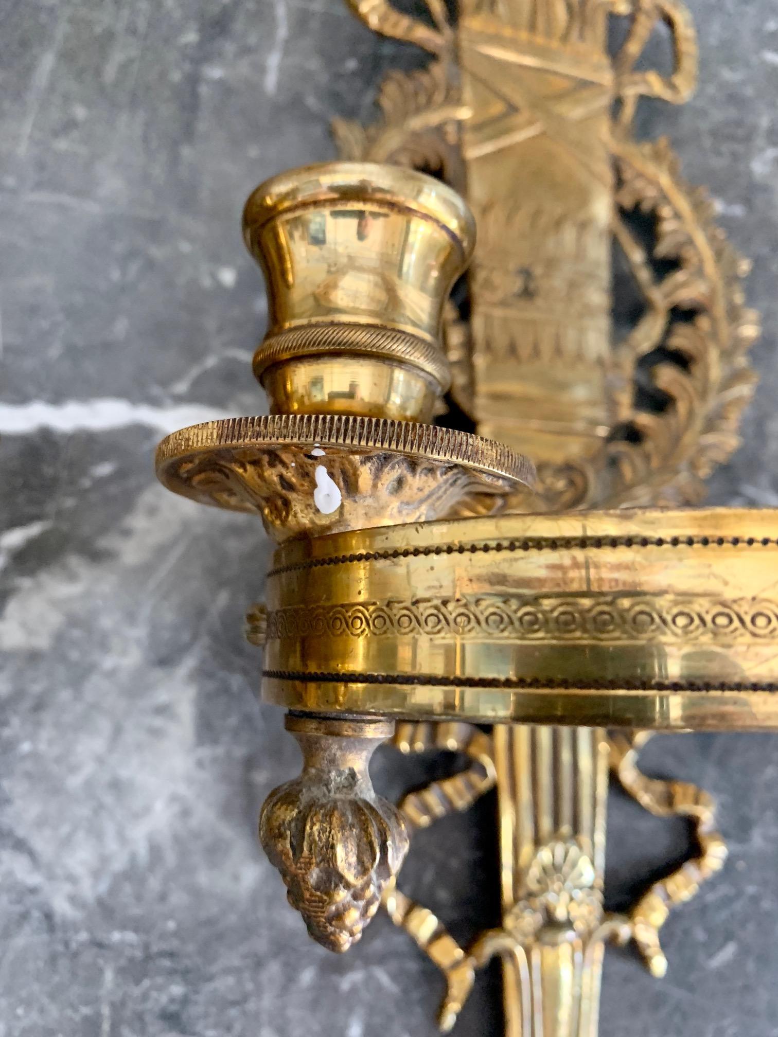 20ième siècle Paire d'Appliques Murales en Bronze de Style Empre Français du 20ème Siècle en vente