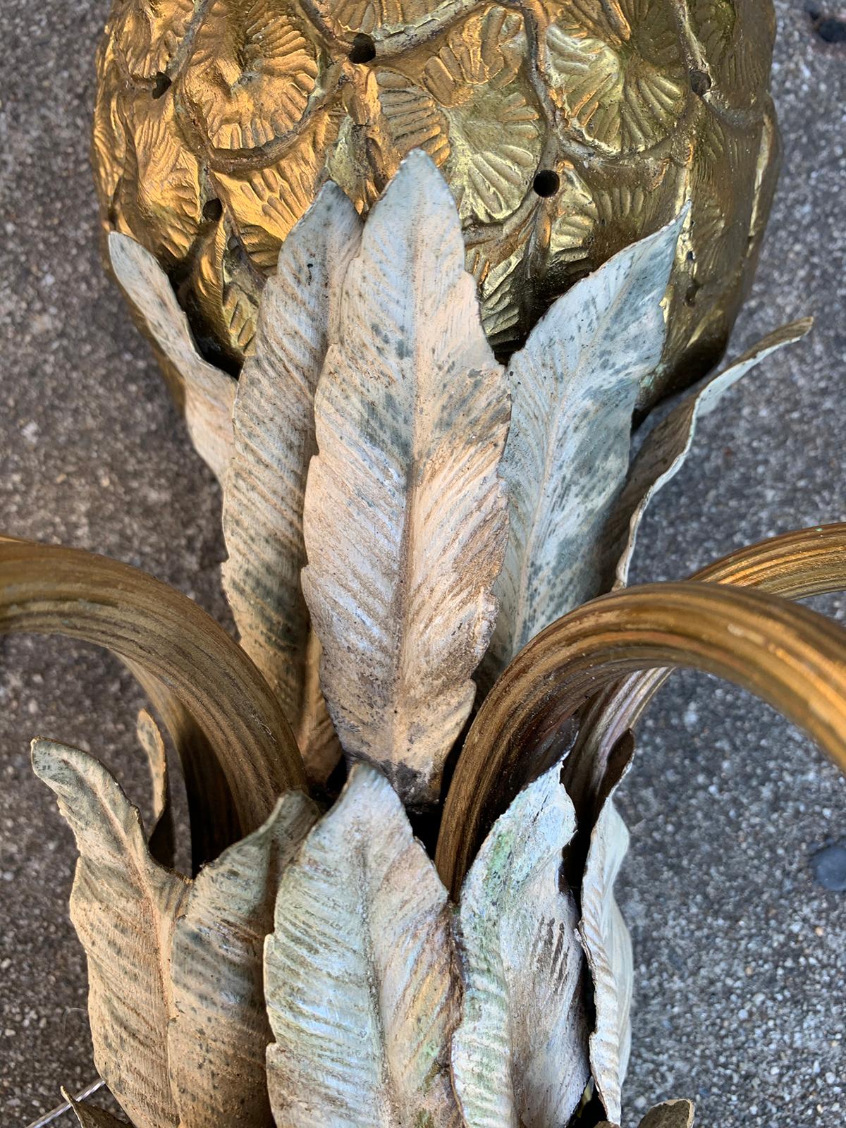 Pair of 20th Century Gilt Bronze and Painted Tole Four-Arm Pineapple Sconces For Sale 3