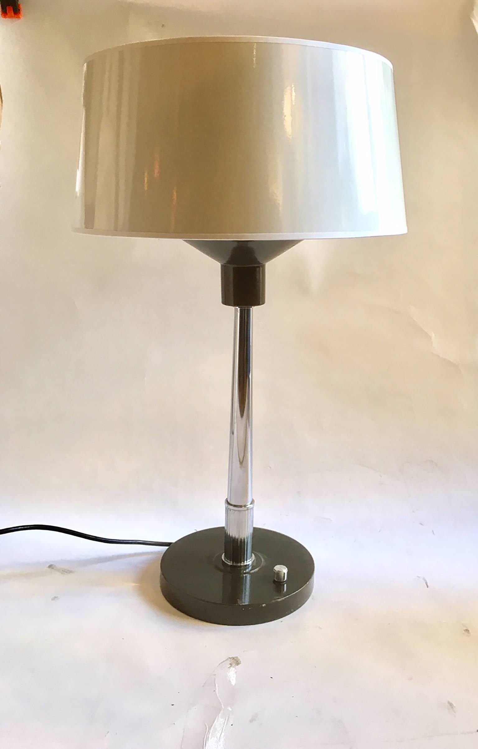 French Pair of 20th Century Midcentury Desk Table Lamps For Sale