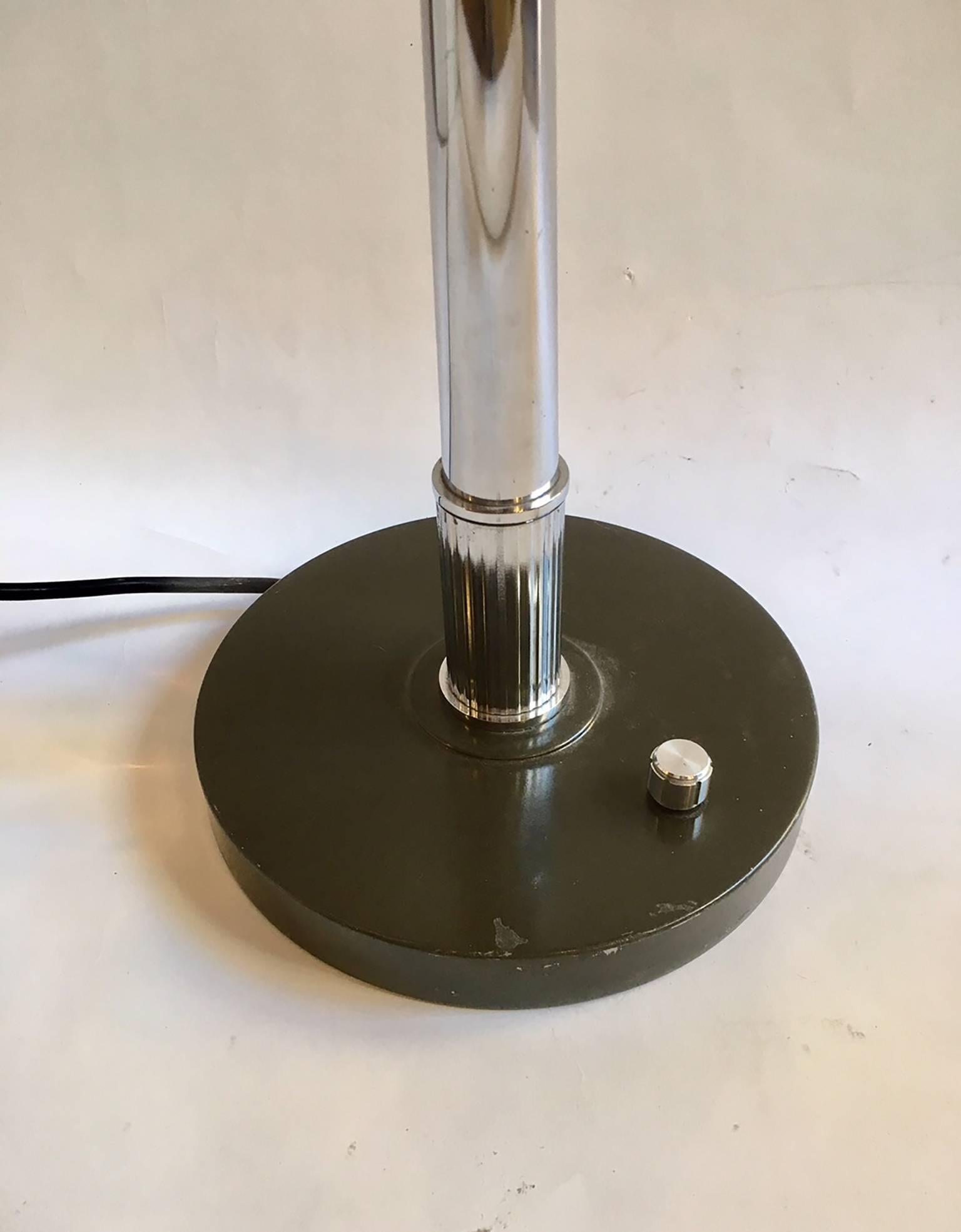 Steel Pair of 20th Century Midcentury Desk Table Lamps For Sale