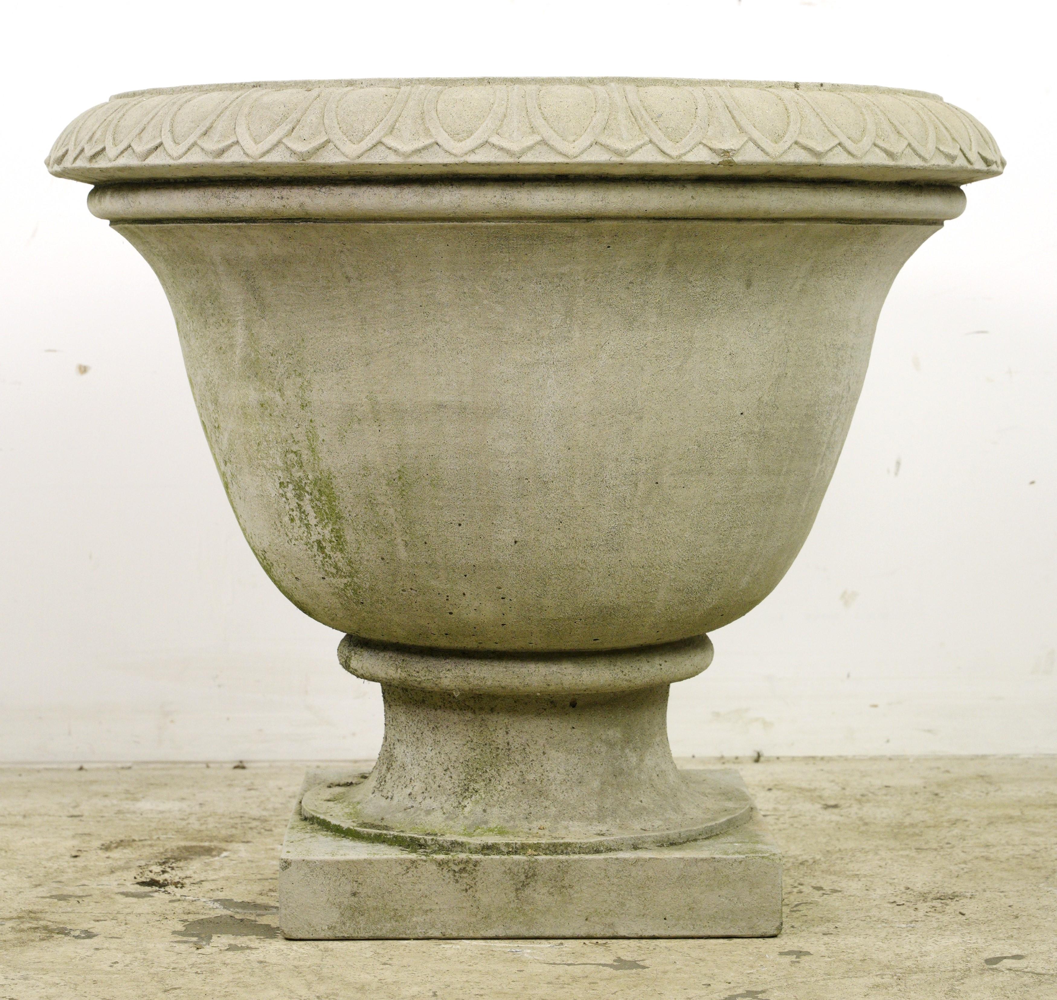Pair 26.75 in. Egg & Dart Trim Urn Shaped Garden Planters For Sale 9