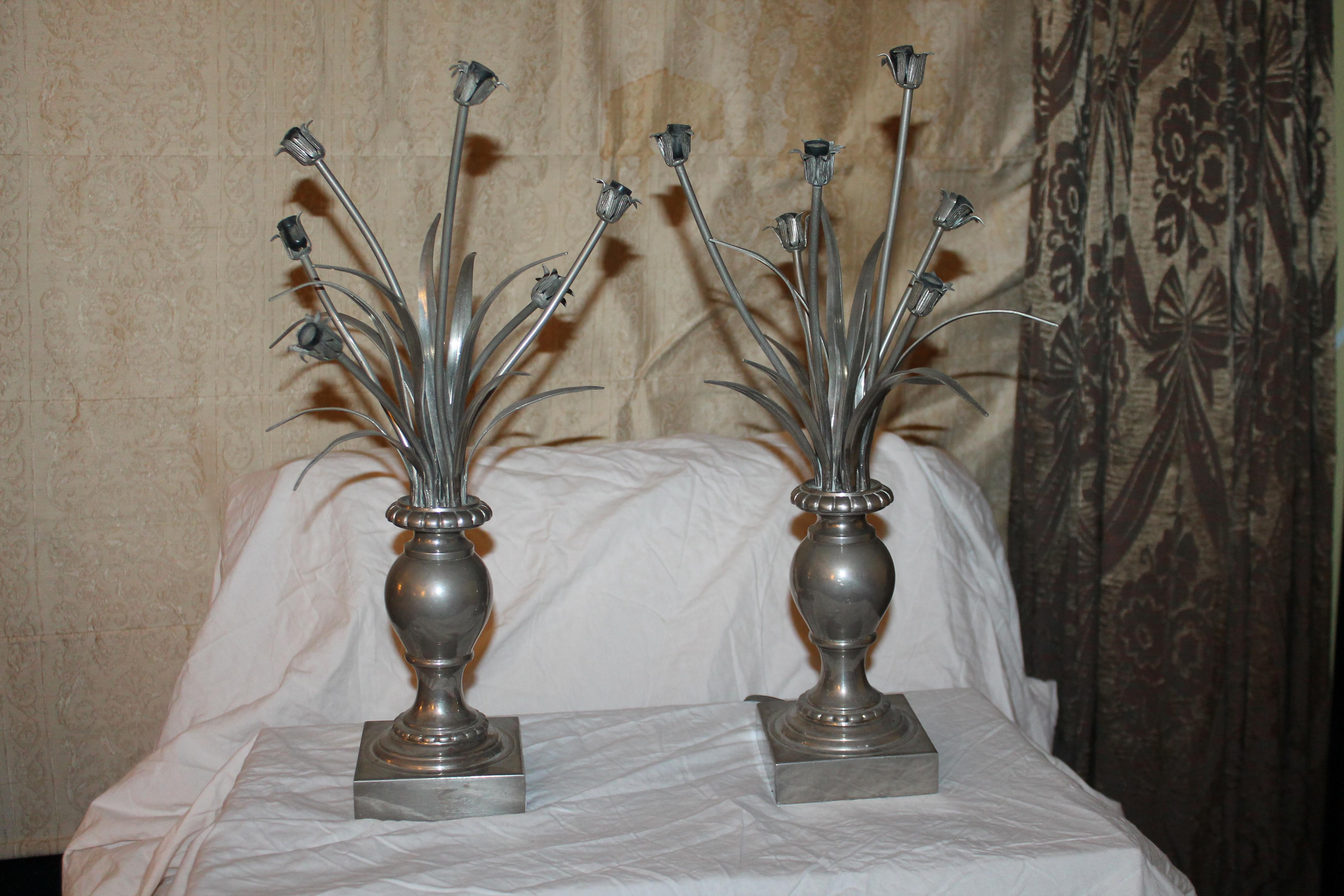 Pair 30s French Art Deco Silver Bronze Vase Flower Feuillage Accent Table Lamps For Sale 12