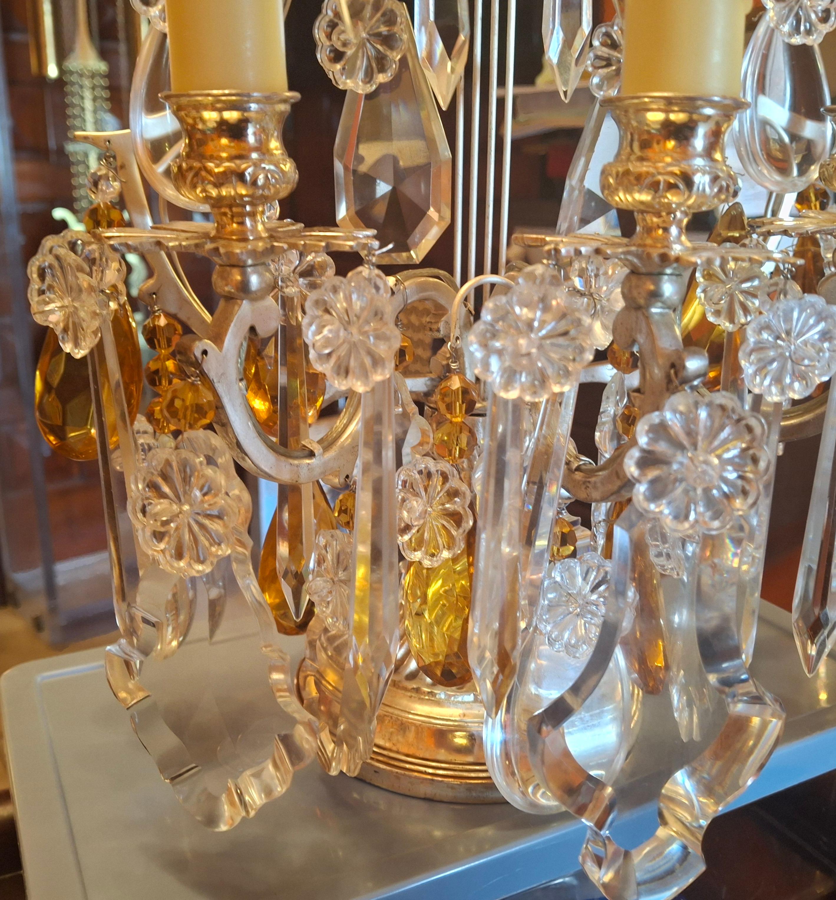 Pärchen '40er Jahre Französisch Regency Bernstein & Clear Crystal Lyre zurück Girandolen / Tischlampen im Angebot 8