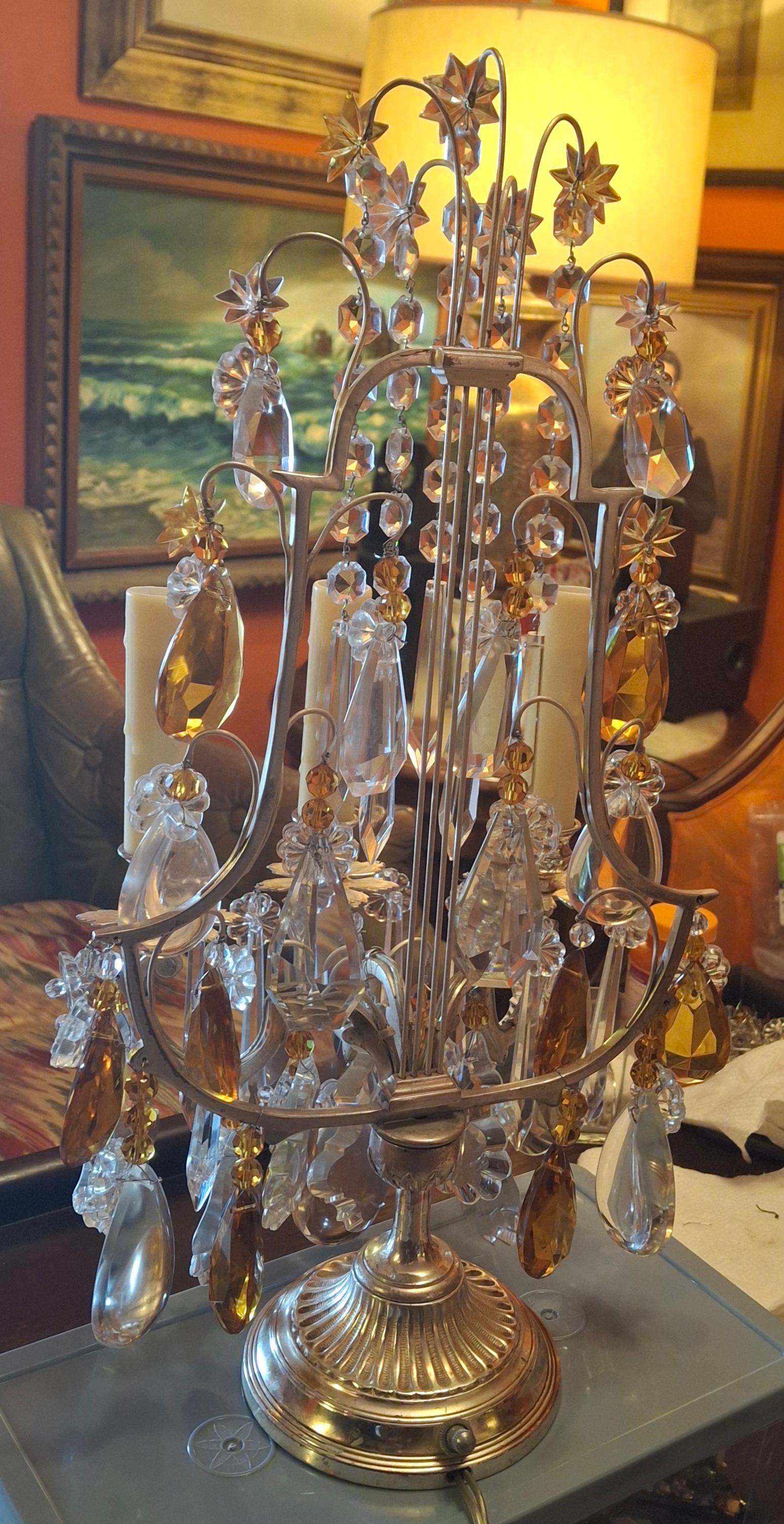 Pärchen '40er Jahre Französisch Regency Bernstein & Clear Crystal Lyre zurück Girandolen / Tischlampen im Angebot 13