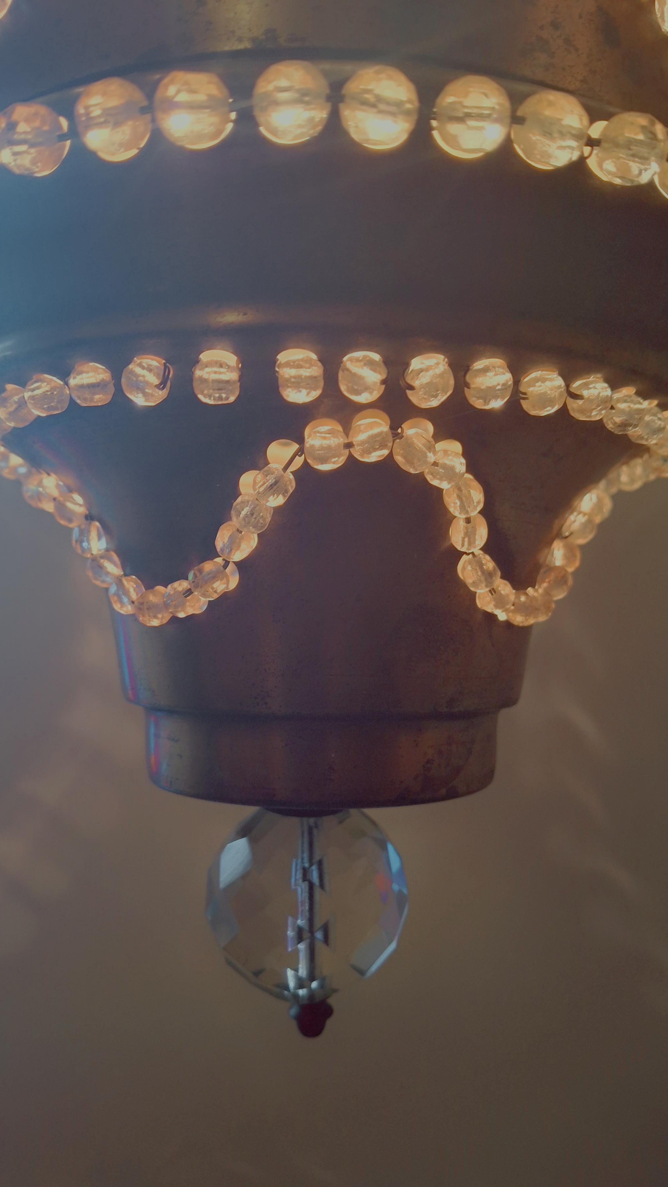 Paire de lanternes suspendues de style marocain/moderne des années 60 en laiton et cristal perlé en vente 9