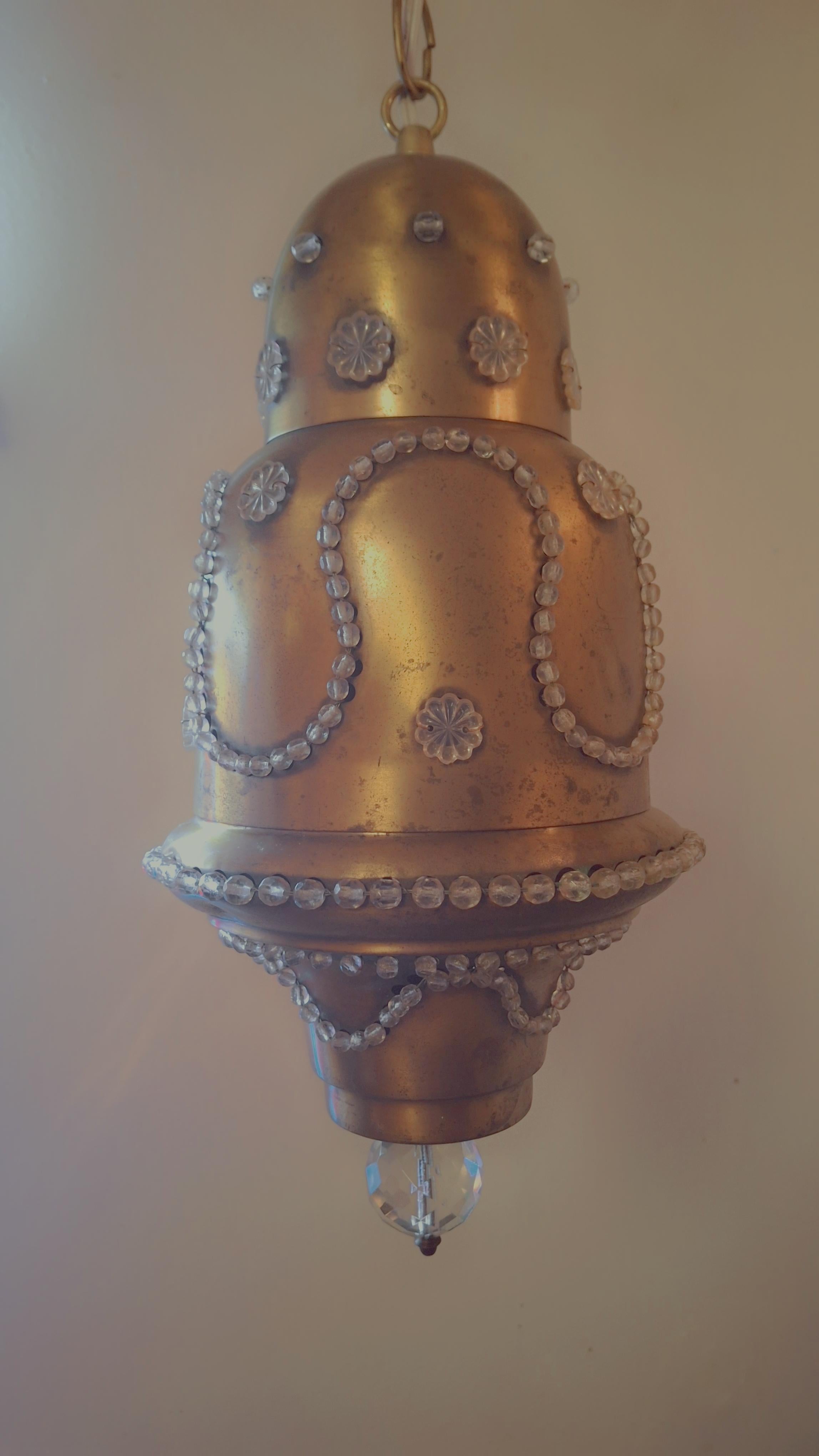 Paire de lanternes suspendues de style marocain/moderne des années 60 en laiton et cristal perlé en vente 11