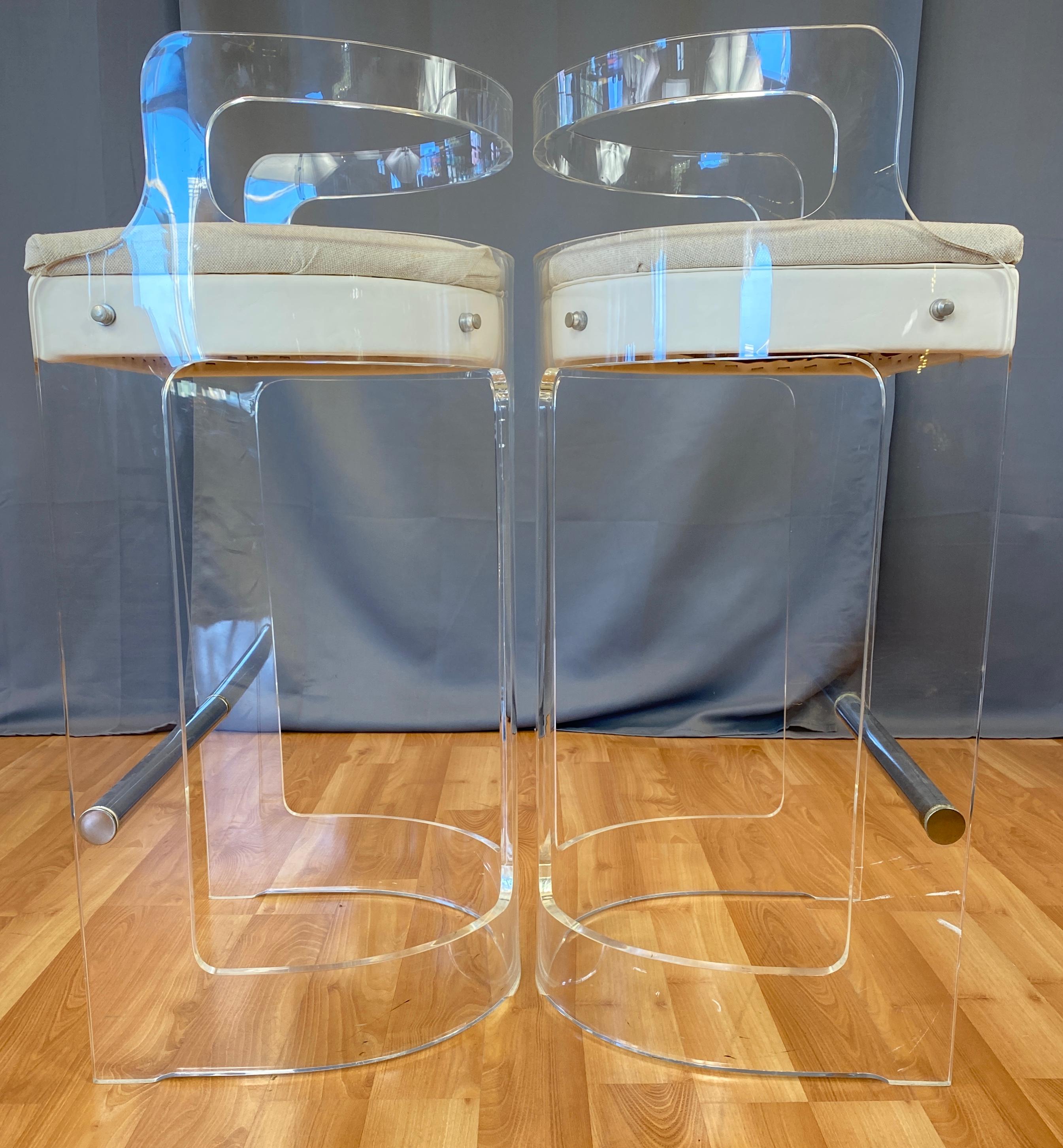 Late 20th Century Pair of 1970s Modern Lucite Bar Stools by Hill Mfg
