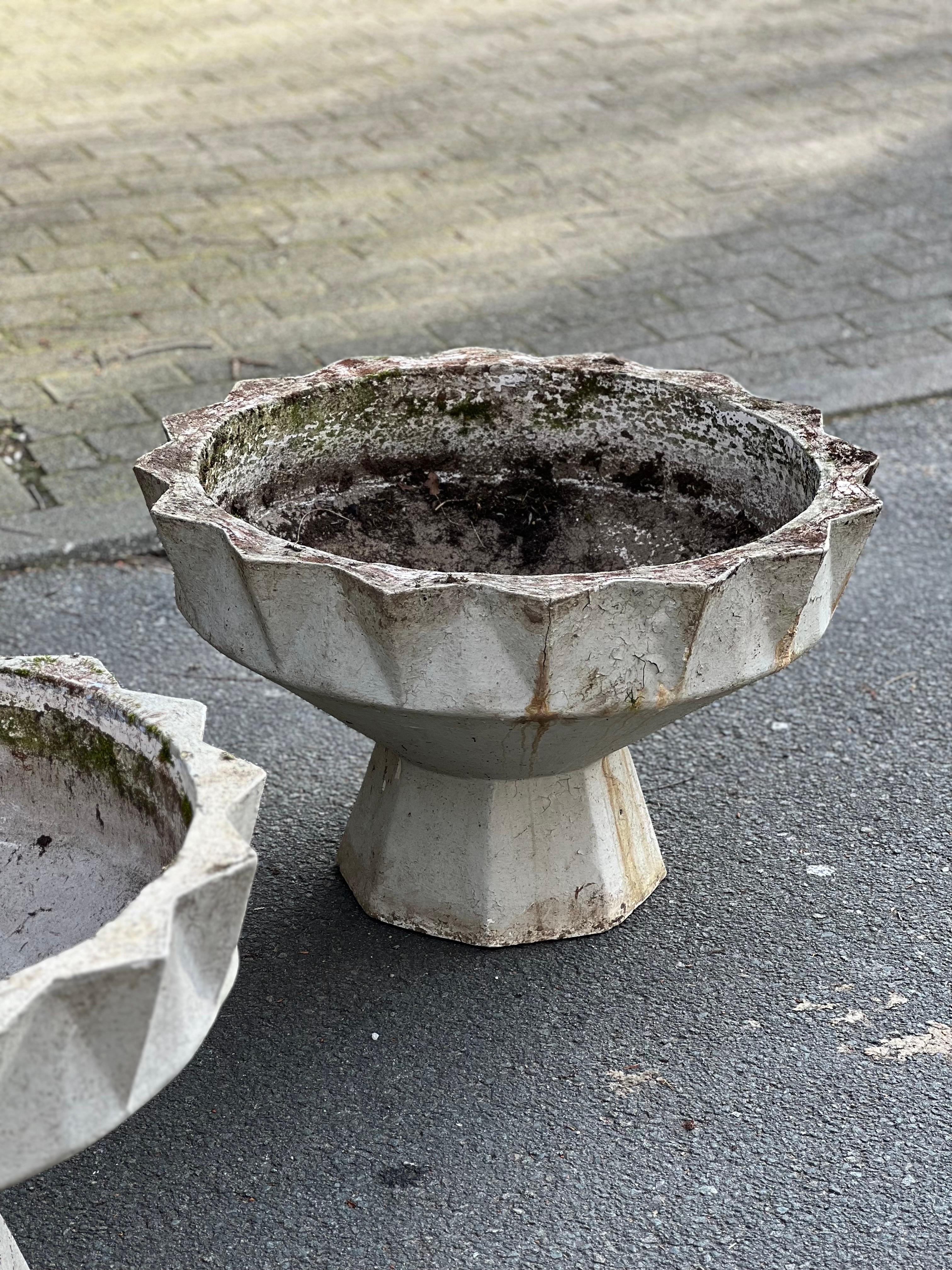 Swiss Pair 75cm diameter Willy Guhl sculptural planter, Switzerland 50's concrete For Sale