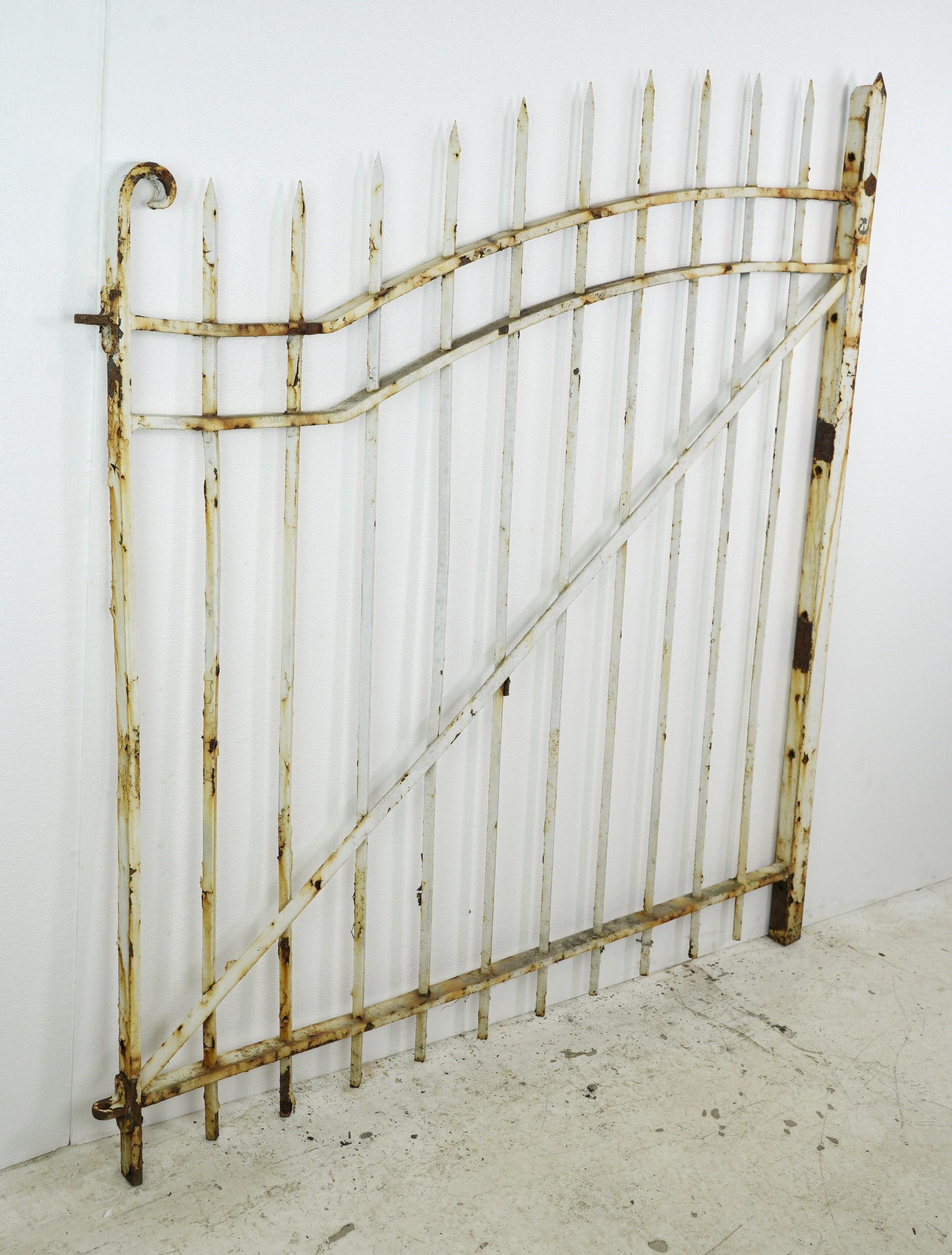 Pair 8 ft Wide Wrought Iron Driveway Entry Gate Set In Good Condition For Sale In New York, NY
